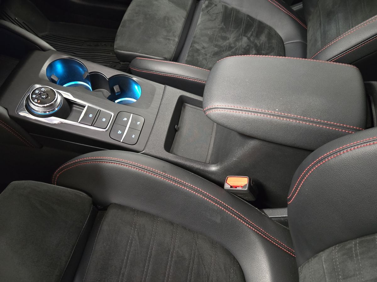 Billede af Ford Kuga 2,5 Plugin-hybrid ST-Line X CVT 225HK 5d Trinl. Gear