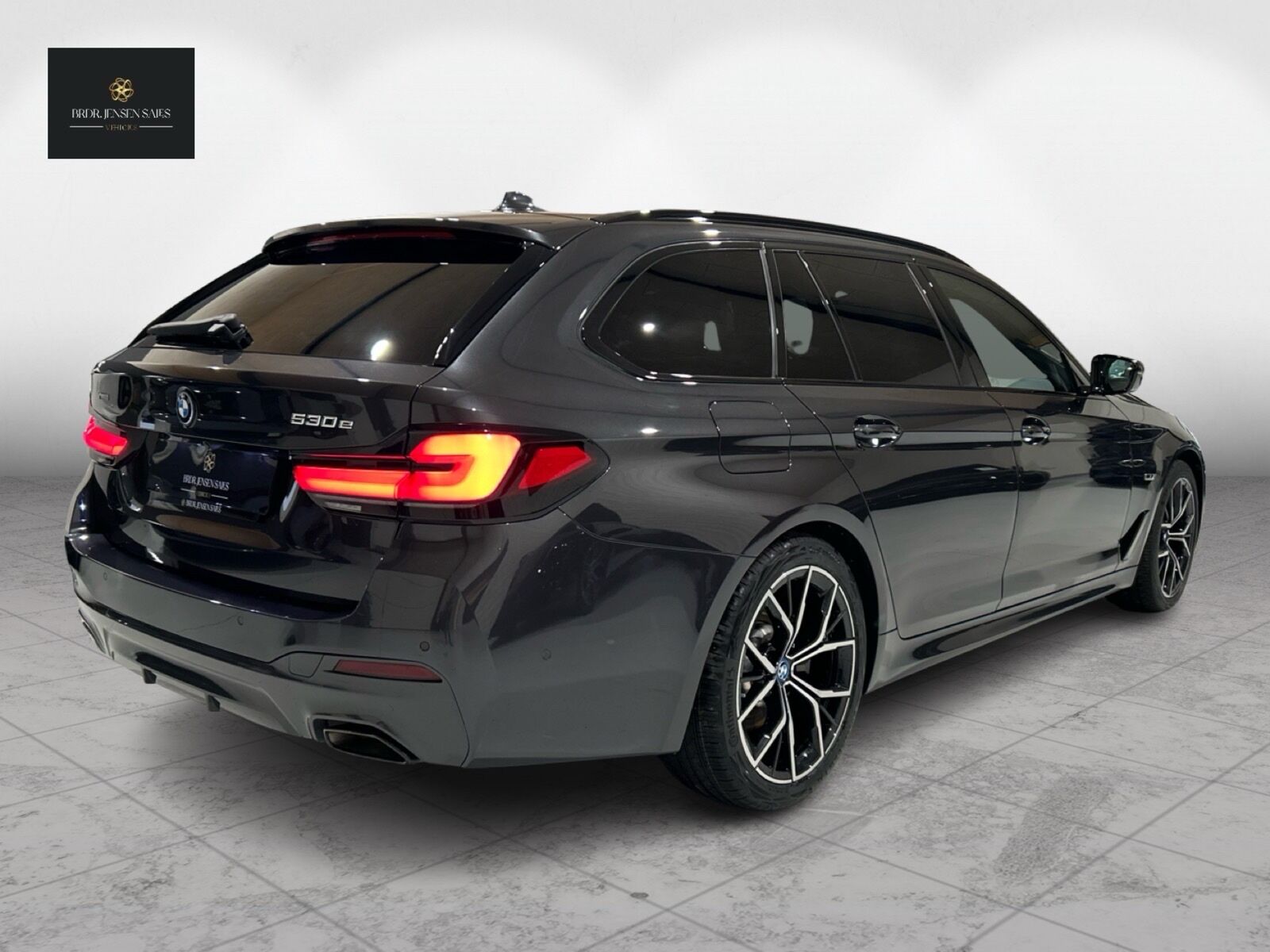 Billede af BMW 530e Touring 2,0 Plugin-hybrid M-Sport XDrive Steptronic 293HK Stc 8g Aut.