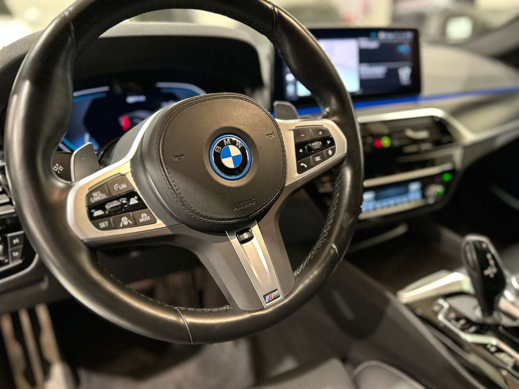 Billede af BMW 530e Touring 2,0 Plugin-hybrid M-Sport XDrive Steptronic 293HK Stc 8g Aut.