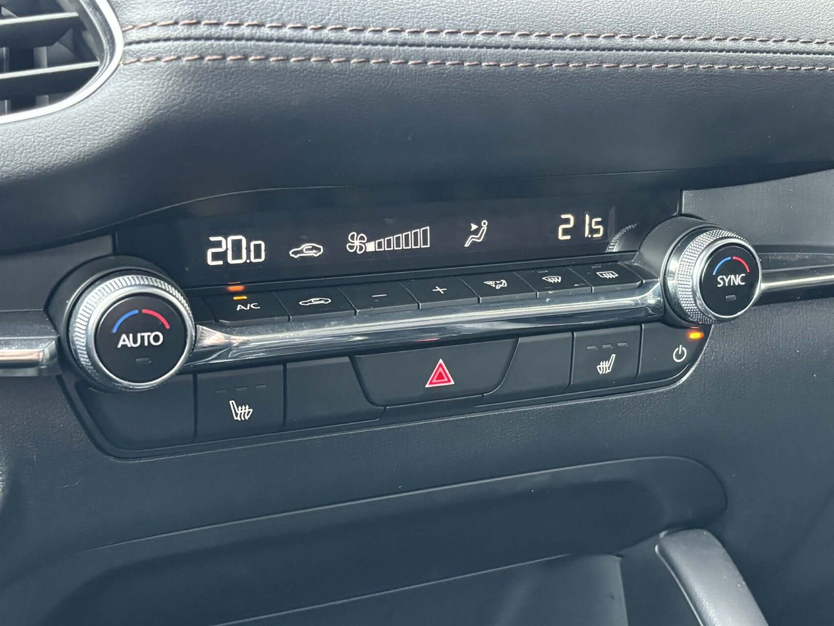 Billede af Mazda 3 2,0 e-Skyactiv-G  Mild hybrid Exclusive-Line 150HK 6g