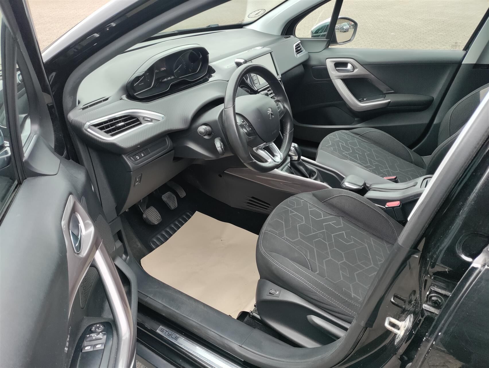 Billede af Peugeot 2008 1,2 VTi Active 82HK 5d