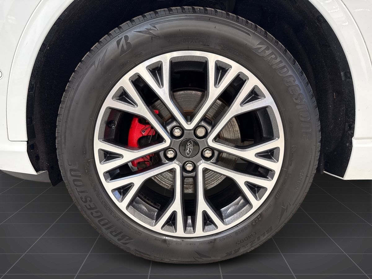 Billede af Ford Kuga 2,5 Plugin-hybrid ST-Line X CVT 225HK 5d Trinl. Gear