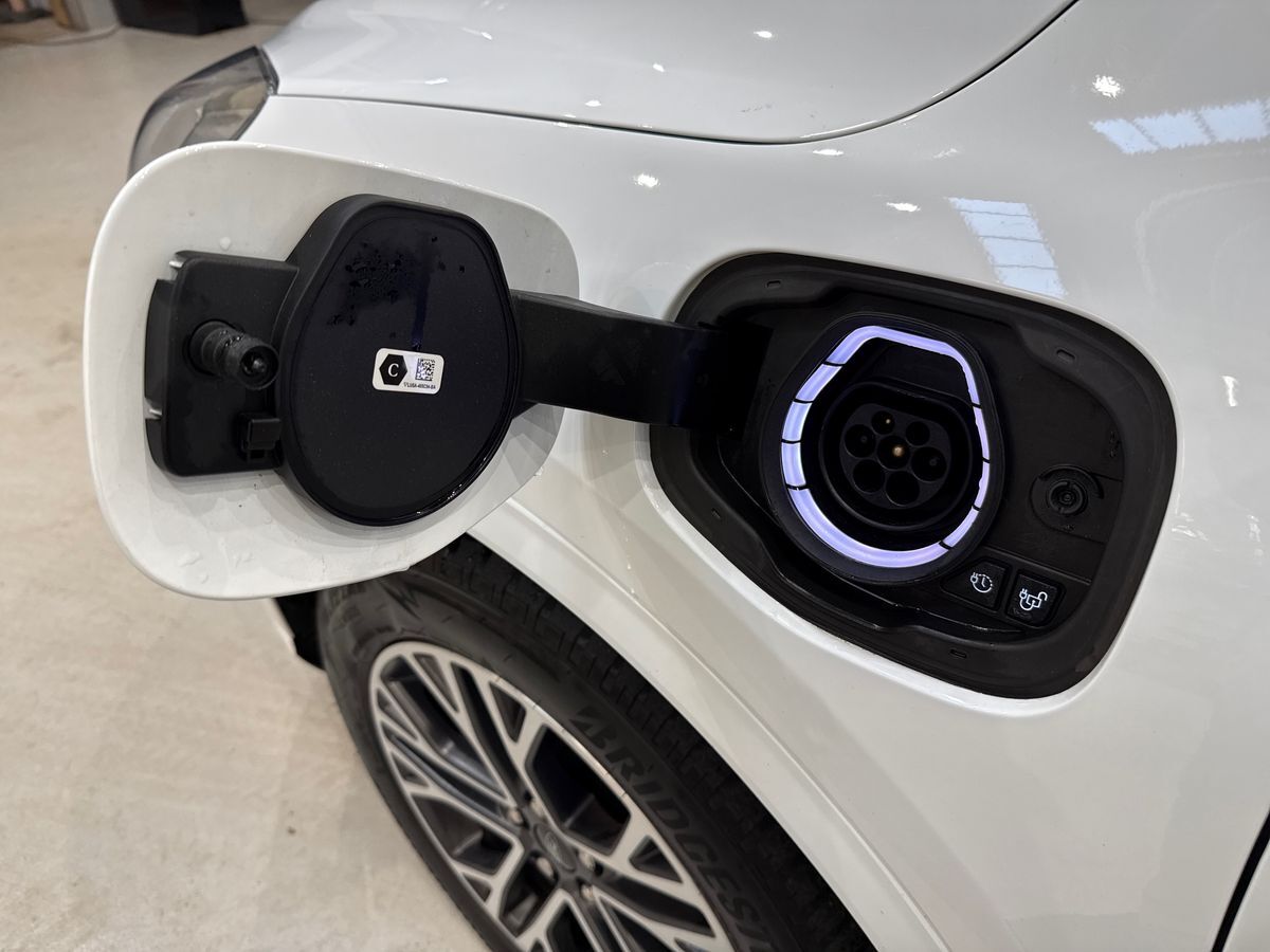 Billede af Ford Kuga 2,5 Plugin-hybrid ST-Line X CVT 225HK 5d Trinl. Gear