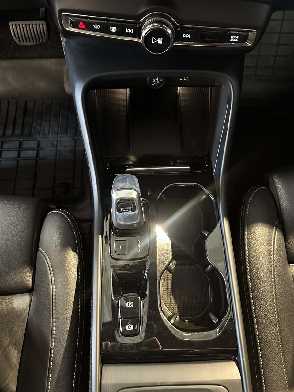 Billede af Volvo XC40 2,0 T4 Inscription 190HK 5d 8g Aut.