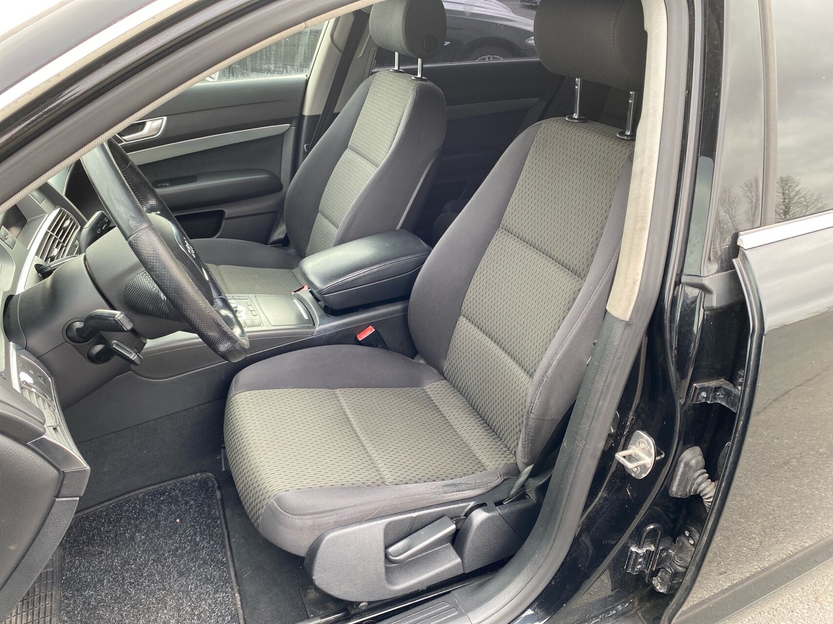 Billede af Audi A6 2,4 V6 Multitr. 177HK 7g Aut.