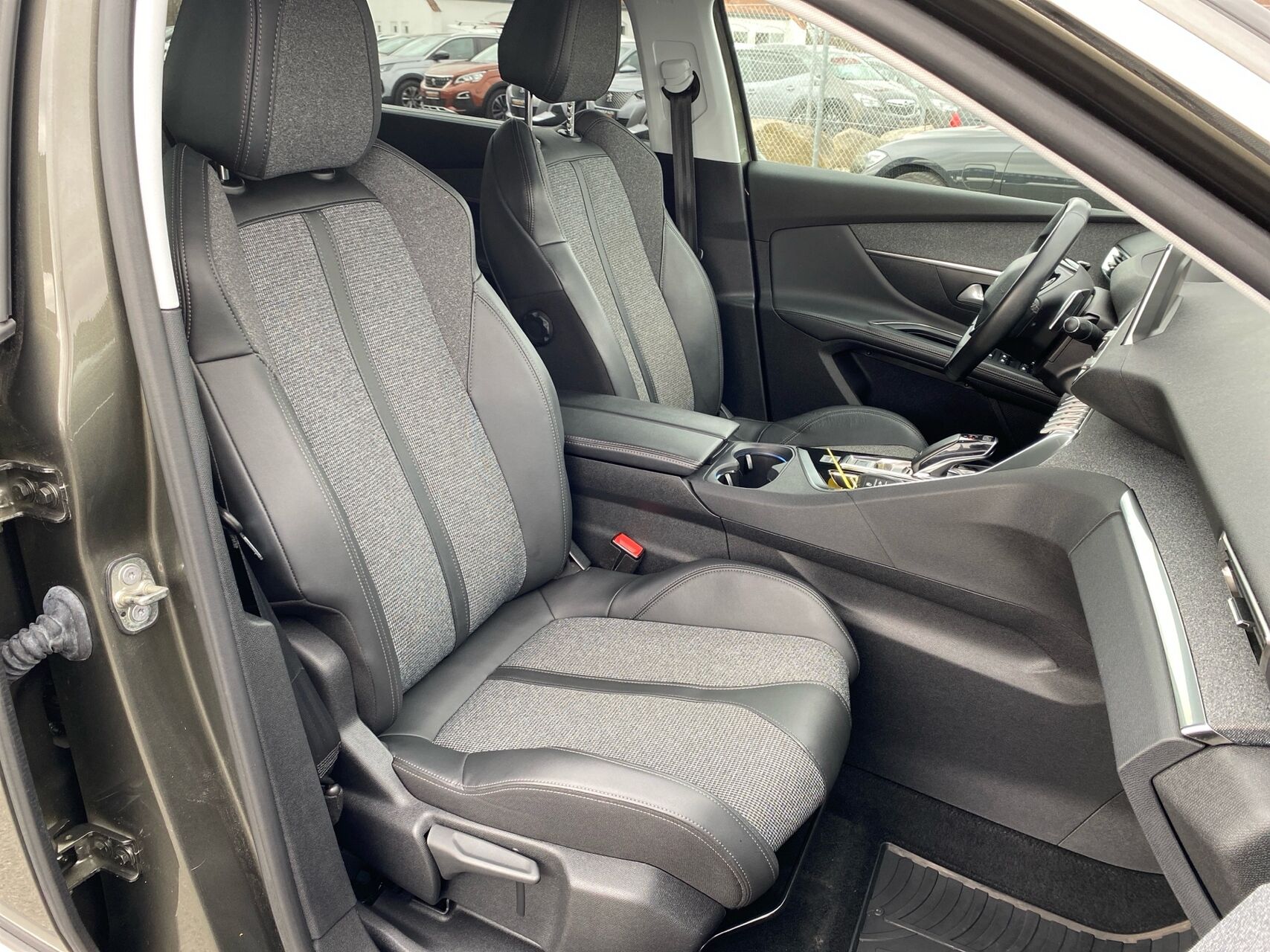 Billede af Peugeot 5008 1,5 BlueHDi Allure EAT8 130HK 5d 8g Aut.