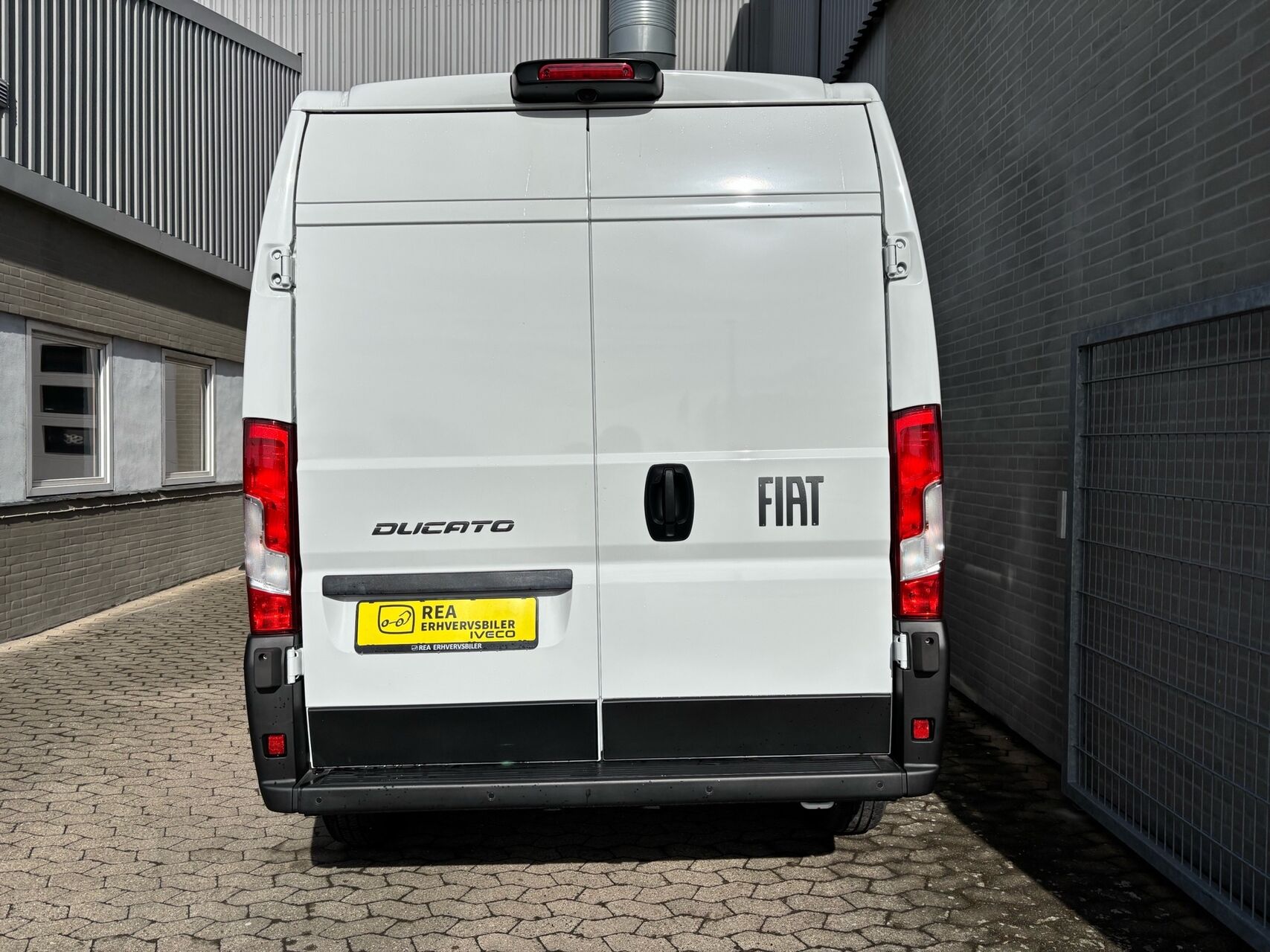 Billede af Fiat Ducato 35M L3H2 2,2 Multijet Pro 140HK Van 8g Aut.