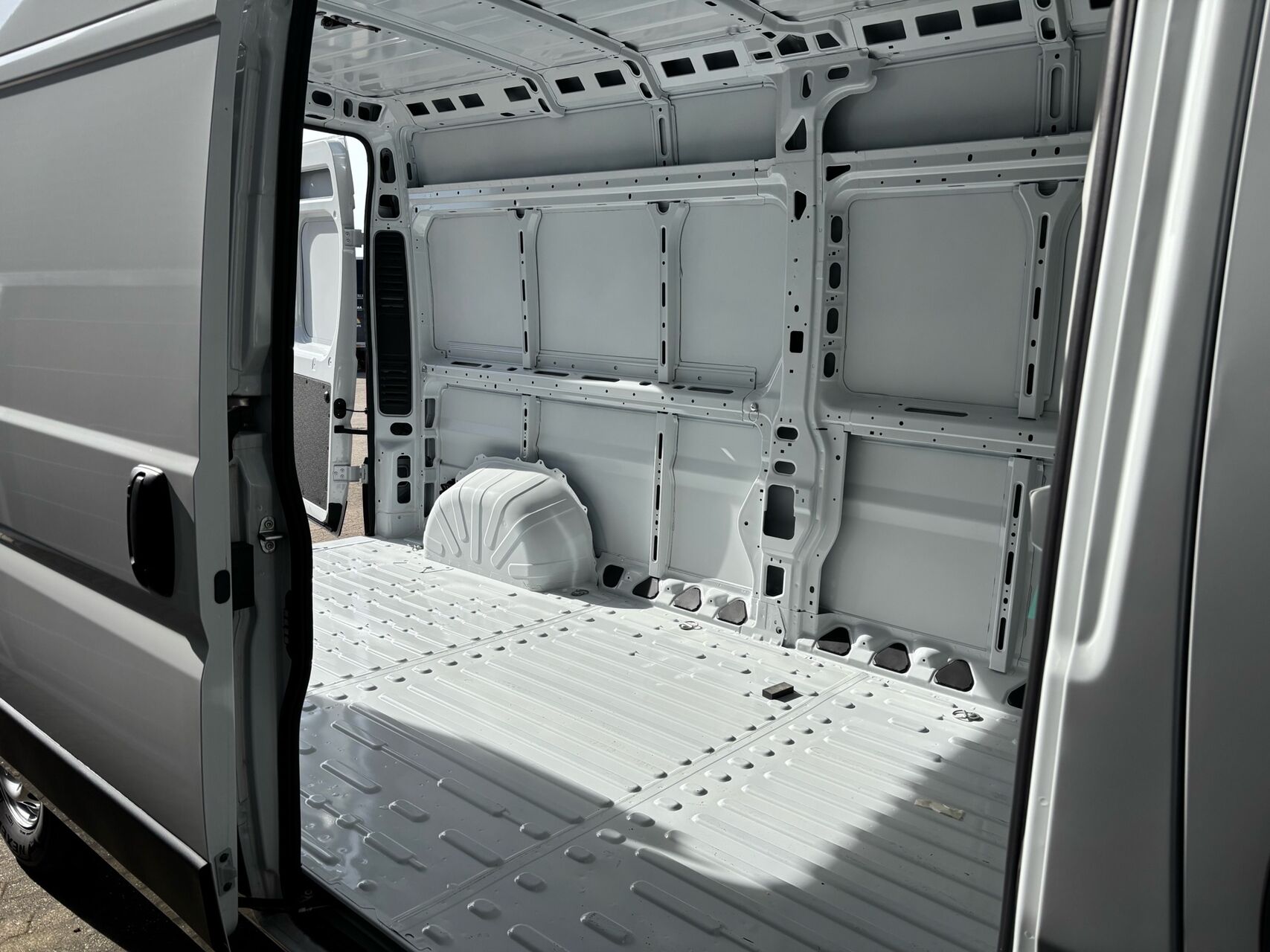 Billede af Fiat Ducato 35M L3H2 2,2 Multijet Pro 140HK Van 8g Aut.