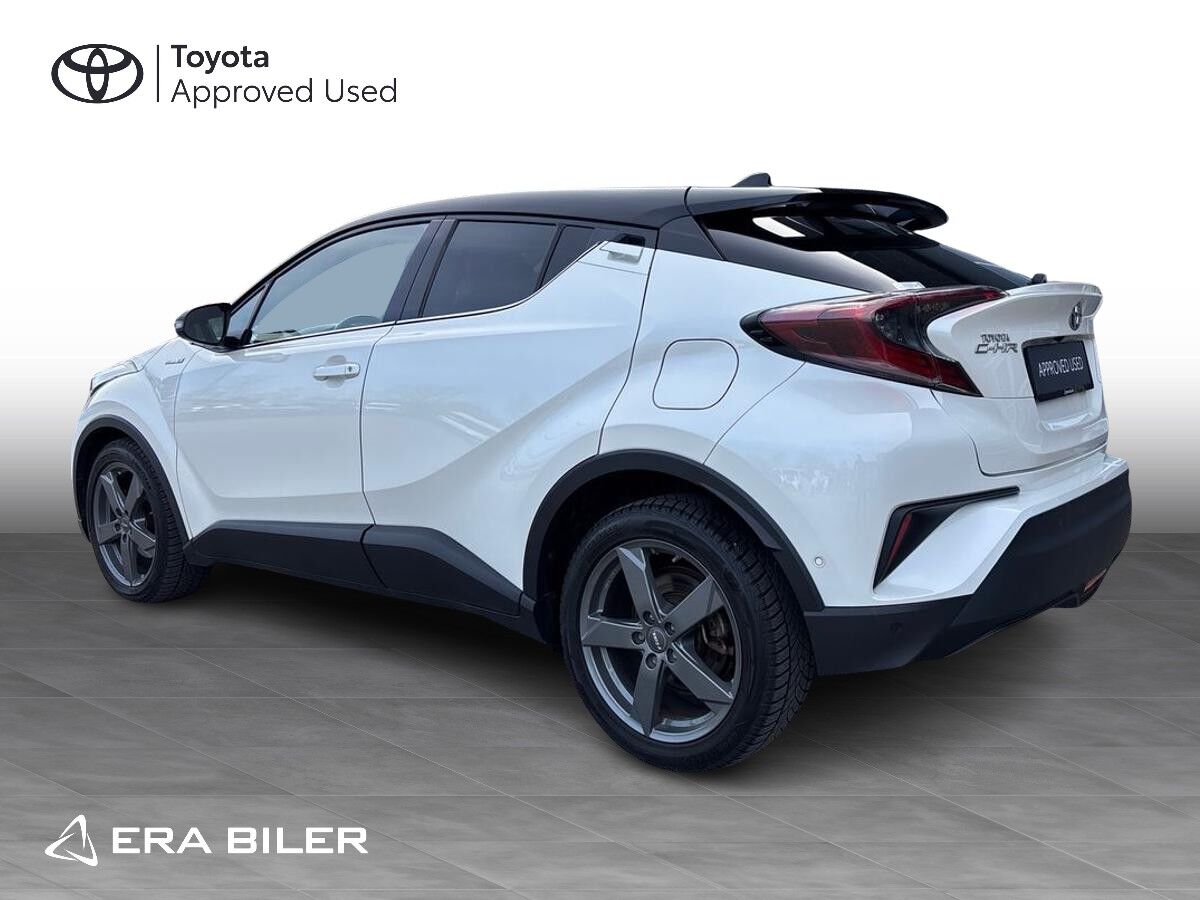 Billede af Toyota C-HR 1,8 Hybrid C-LUB Premium Selected Bi-tone Multidrive S 122HK 5d Aut.