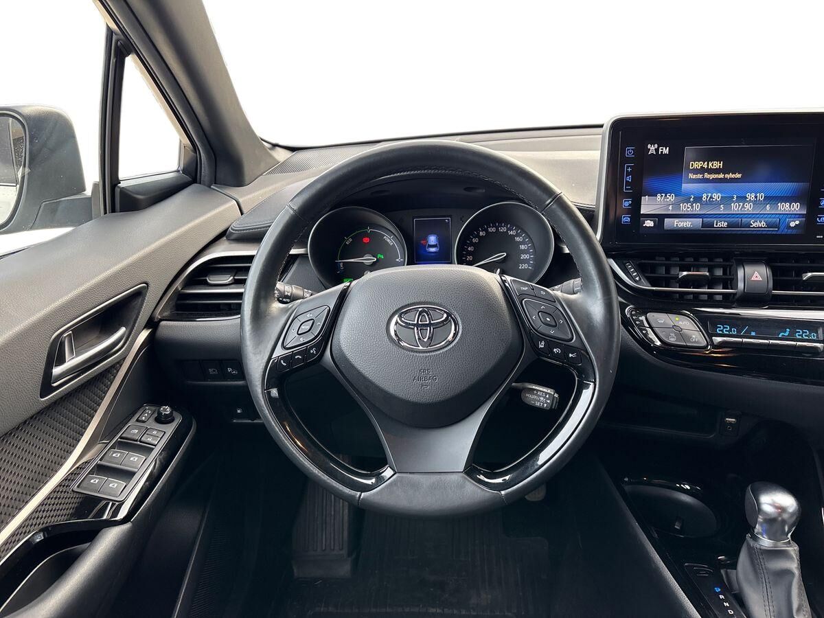 Billede af Toyota C-HR 1,8 Hybrid C-LUB Premium Selected Bi-tone Multidrive S 122HK 5d Aut.