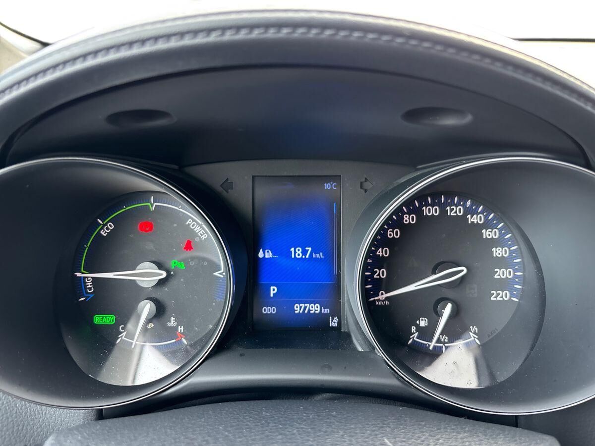 Billede af Toyota C-HR 1,8 Hybrid C-LUB Premium Selected Bi-tone Multidrive S 122HK 5d Aut.