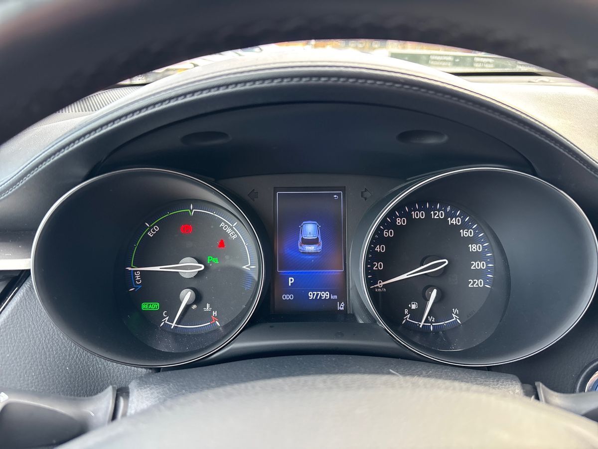 Billede af Toyota C-HR 1,8 Hybrid C-LUB Premium Selected Bi-tone Multidrive S 122HK 5d Aut.