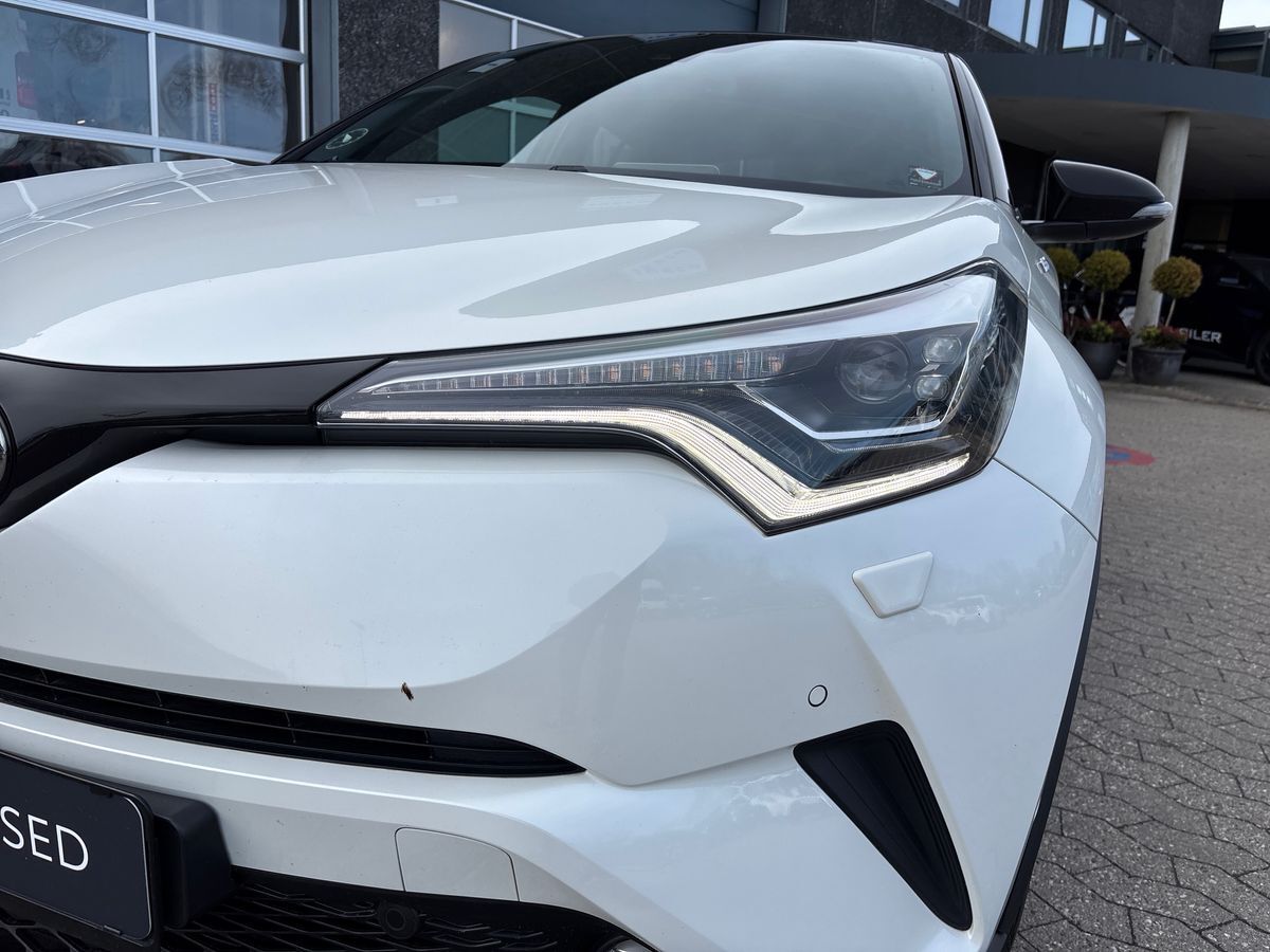 Billede af Toyota C-HR 1,8 Hybrid C-LUB Premium Selected Bi-tone Multidrive S 122HK 5d Aut.