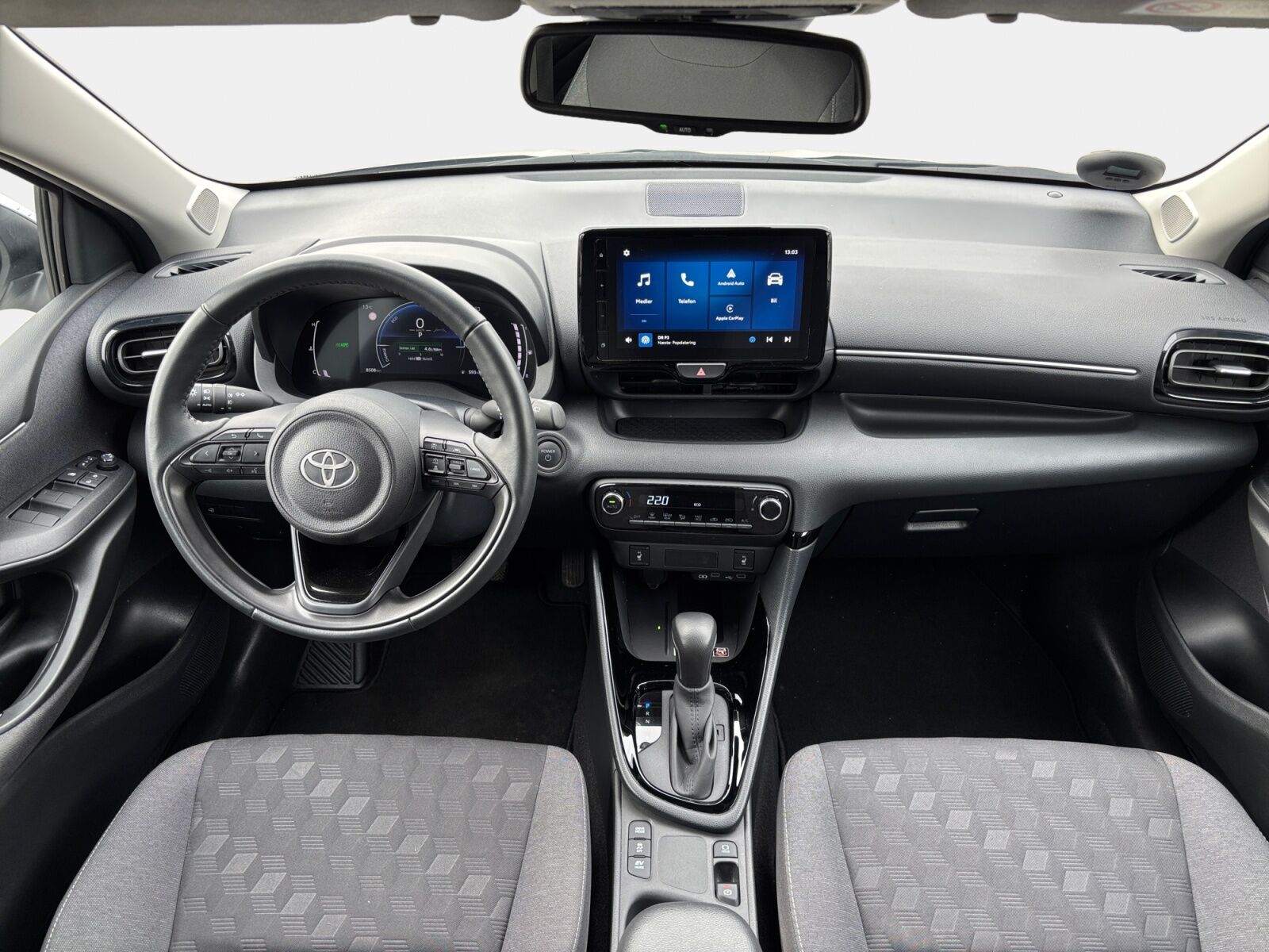 Billede af Toyota Yaris 1,5 Hybrid Style Technology 116HK 5d Trinl. Gear