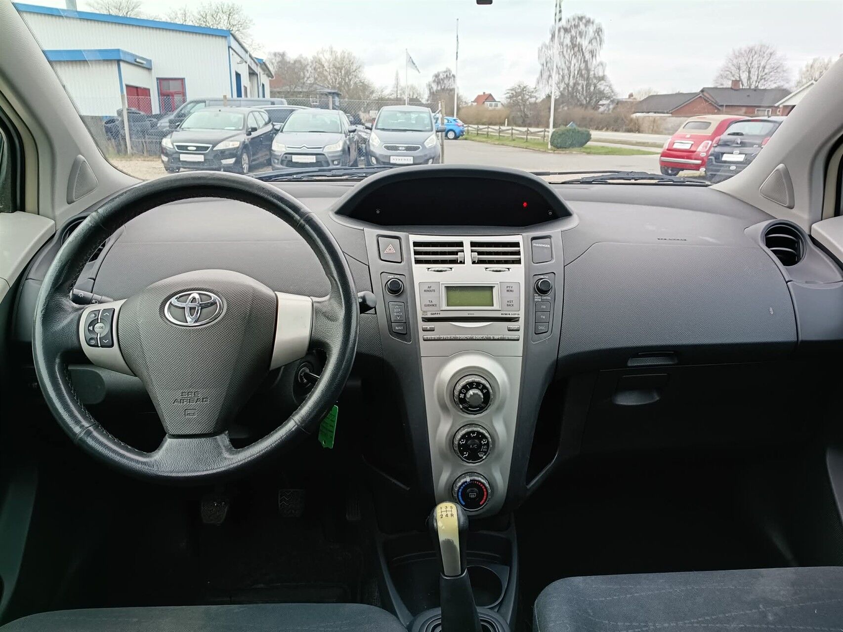 Billede af Toyota Yaris 1,4 D-4D Linea Terra 90HK 5d