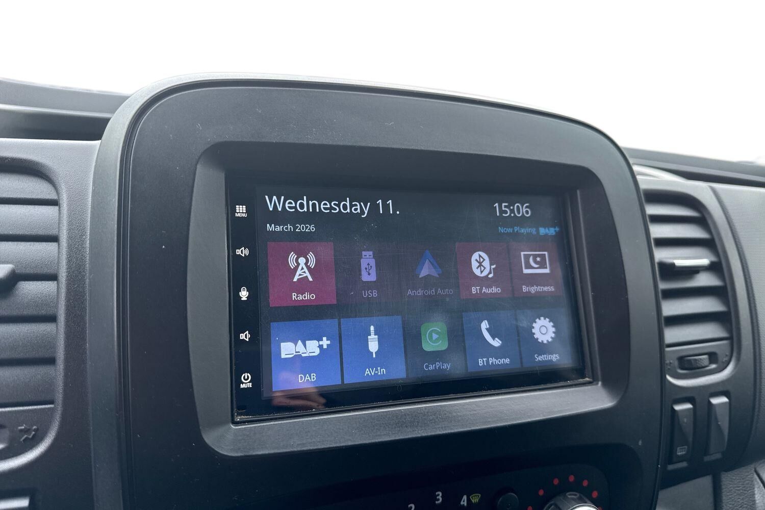 Billede af Renault Trafic T29 L2H1 2,0 DCI 145HK Van 6g