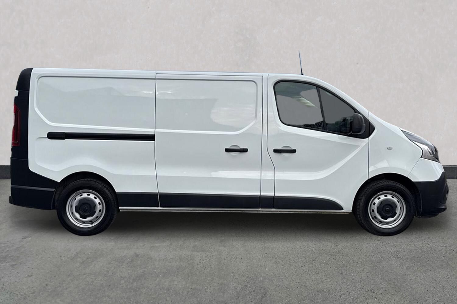 Billede af Renault Trafic T29 L2H1 2,0 DCI 145HK Van 6g