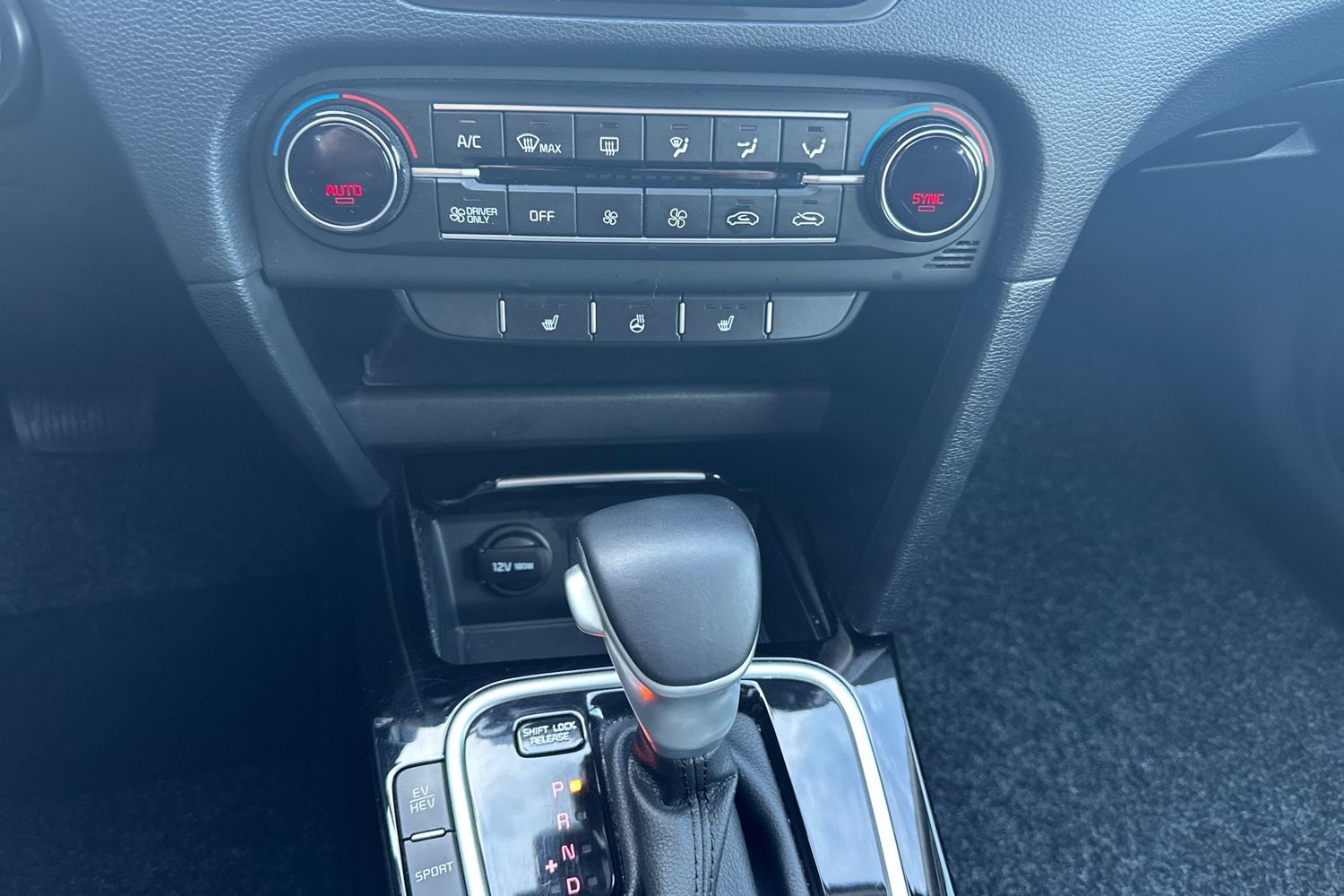 Billede af Kia Ceed SW 1,6 GDI PHEV  Plugin-hybrid Prestige DCT 141HK Stc 6g Aut.