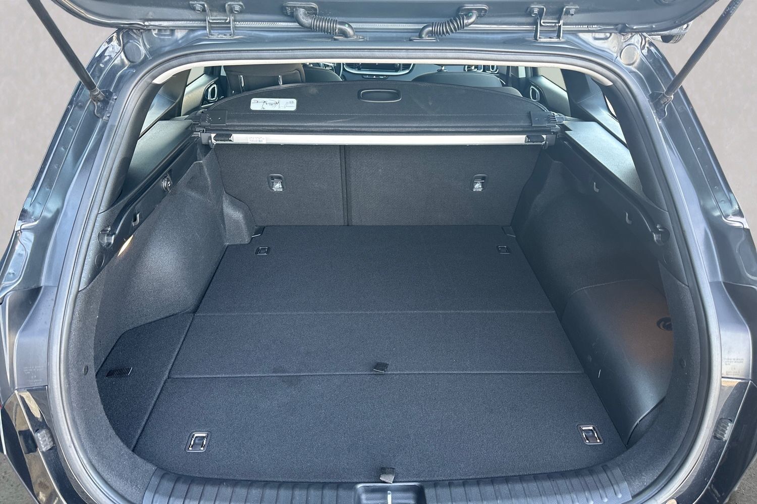 Billede af Kia Ceed SW 1,6 GDI PHEV  Plugin-hybrid Prestige DCT 141HK Stc 6g Aut.