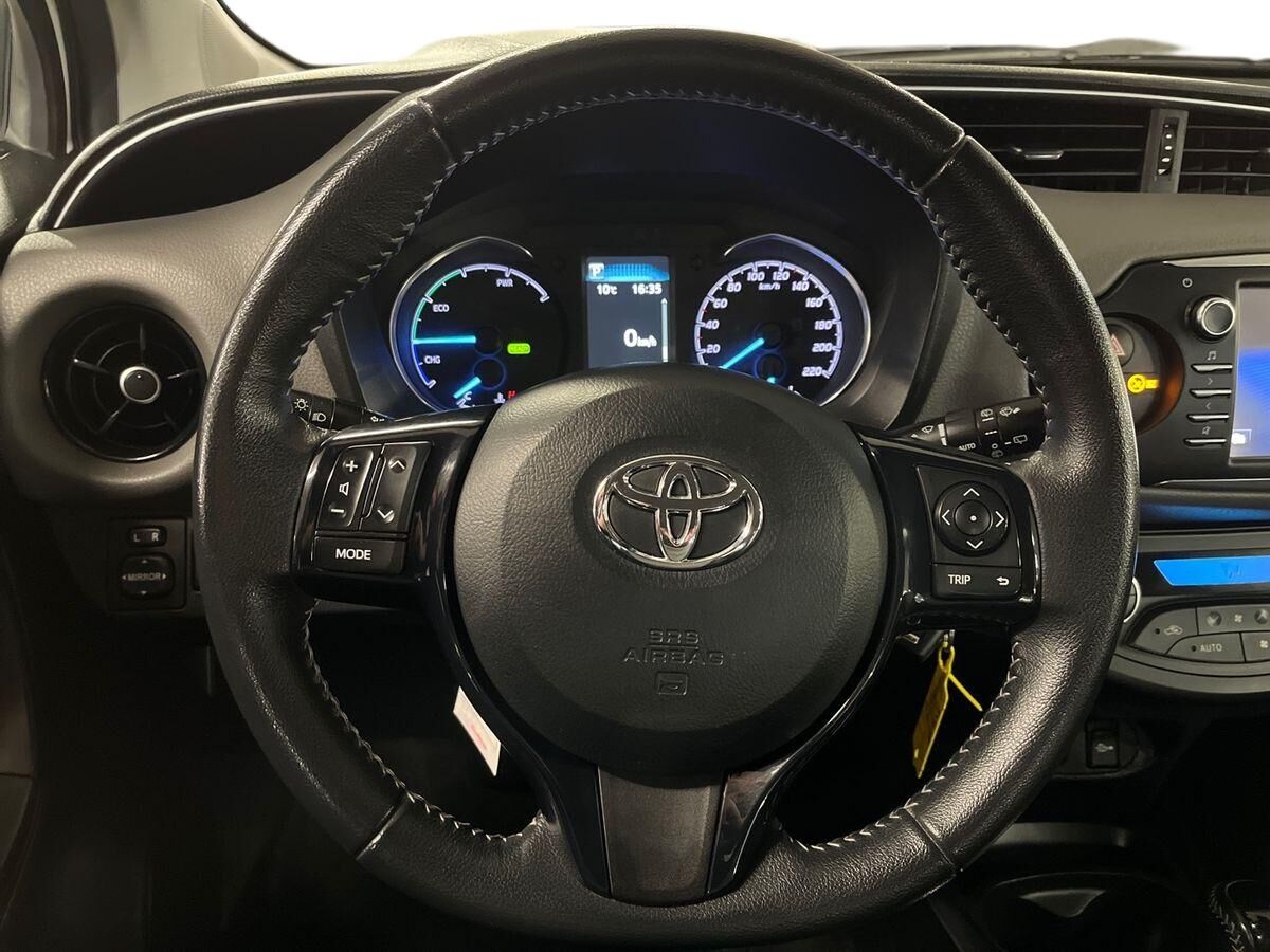Billede af Toyota Yaris 1,5 Hybrid H2 E-CVT 100HK 5d Trinl. Gear