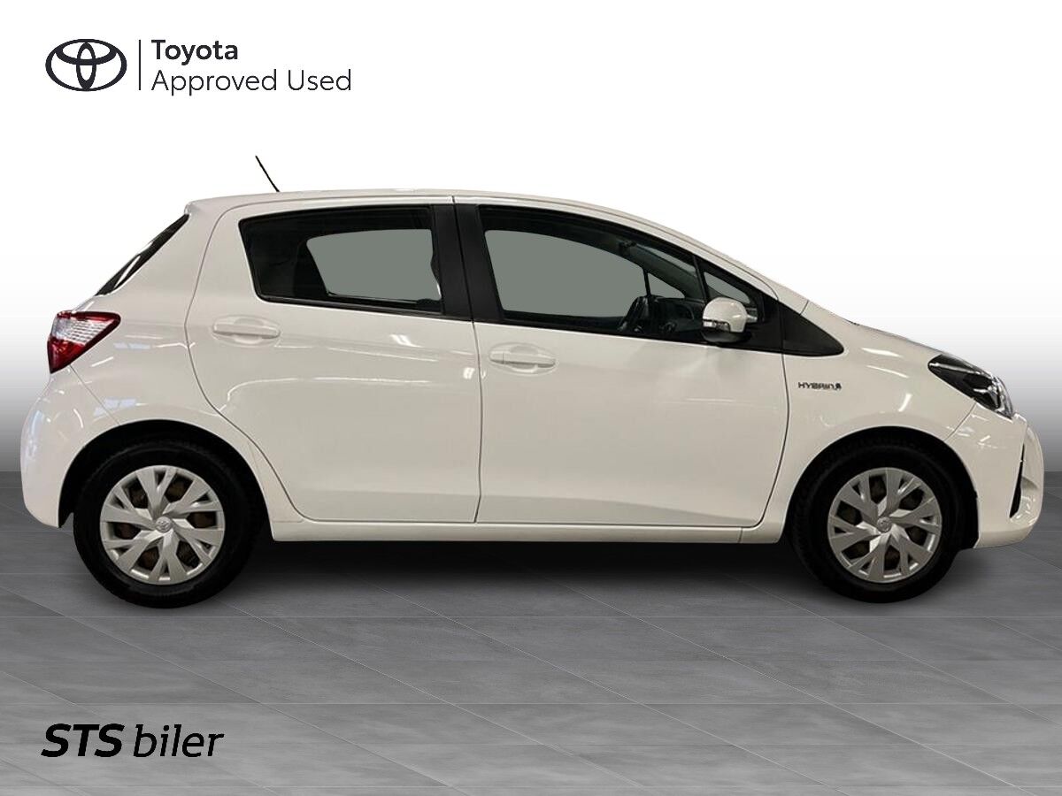 Billede af Toyota Yaris 1,5 Hybrid H2 E-CVT 100HK 5d Trinl. Gear