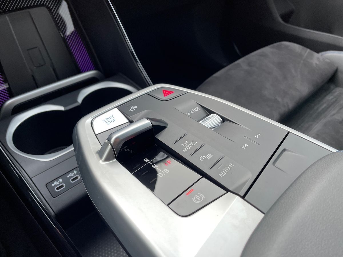 Billede af BMW iX1 xDrive30 EL M-Sport 4x4 313HK 5d Aut.