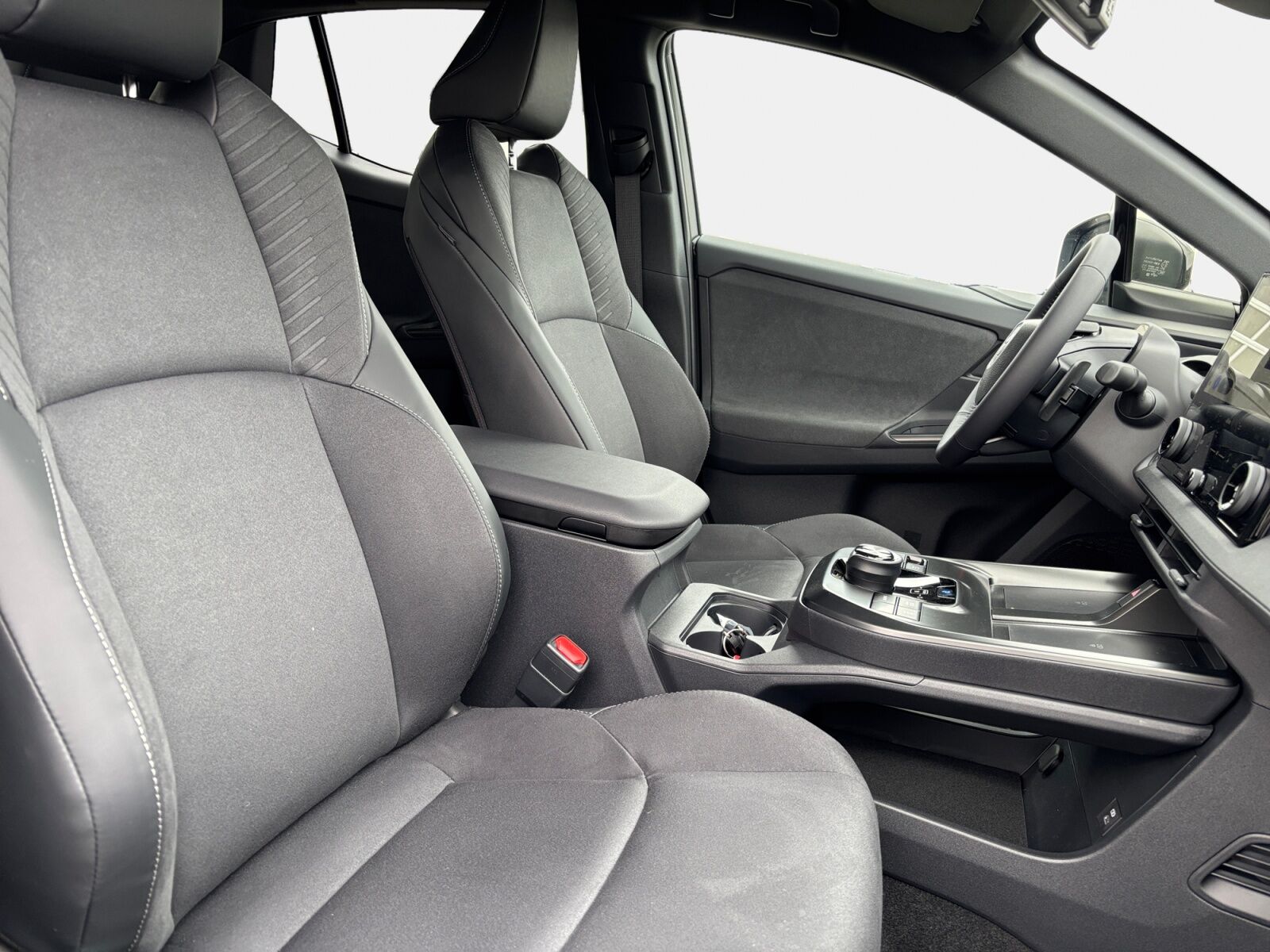 Billede af Toyota Toyota C-HR+ 252 kW (343 hk) aut. gear AWD Executive