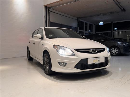 Hyundai i30 1,6 CRDi Comfort BlueDrive 90HK 5d 6g