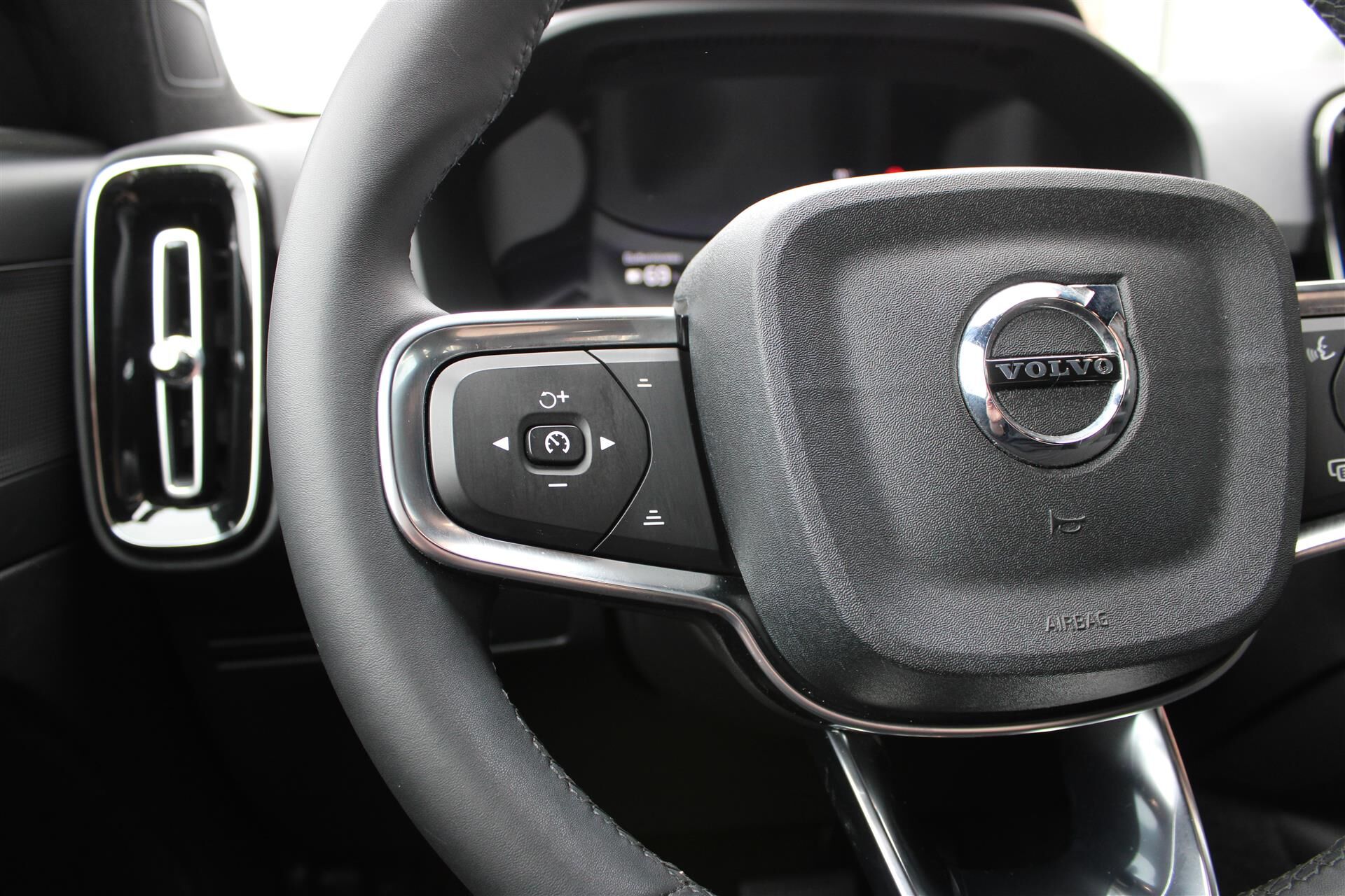 Billede af Volvo XC40 P6 Recharge Plus 231HK 5d Aut.