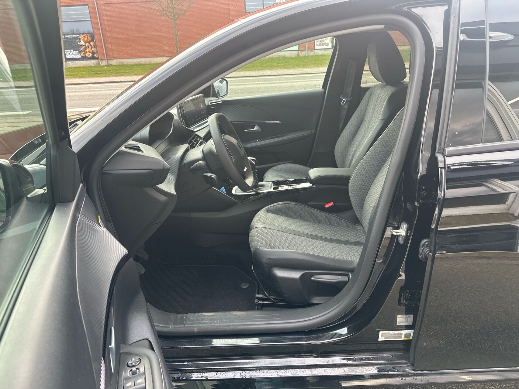 Billede af Peugeot 208 1,2 PureTech Allure 100HK 5d 6g