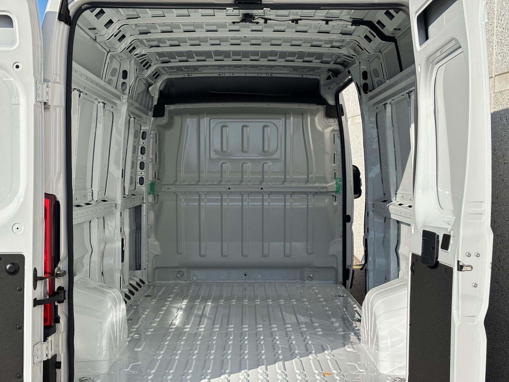 Billede af Fiat Ducato 35M L3H2 2,2 Multijet Pro+ 180HK Van 8g Aut.