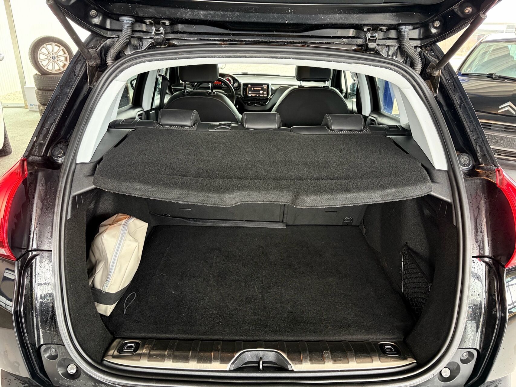 Billede af Peugeot 2008 1,5 BlueHDi Prestige 100HK 5d