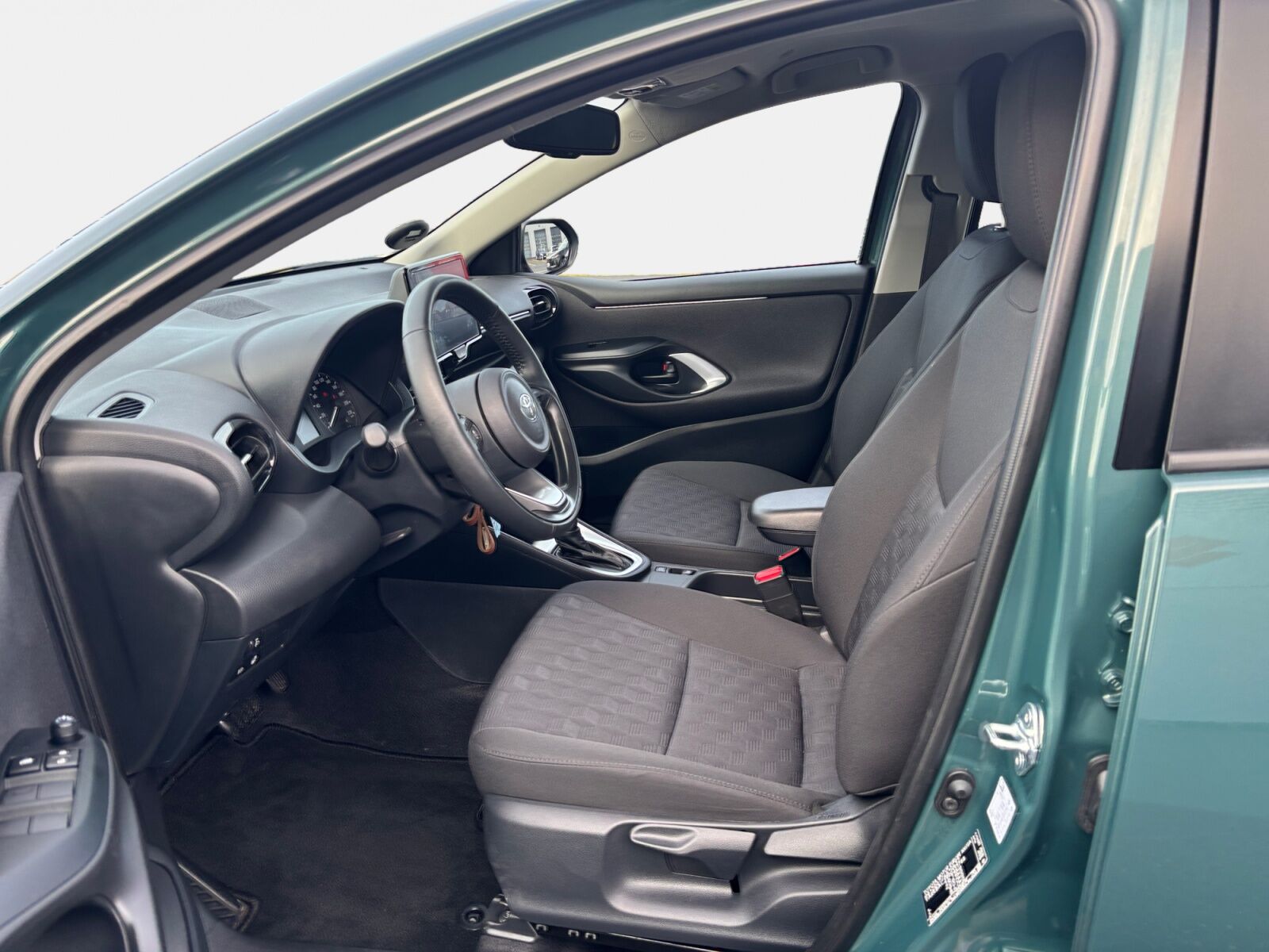 Billede af Toyota Yaris 1.5 Hybrid (116 hk) aut. gear Active