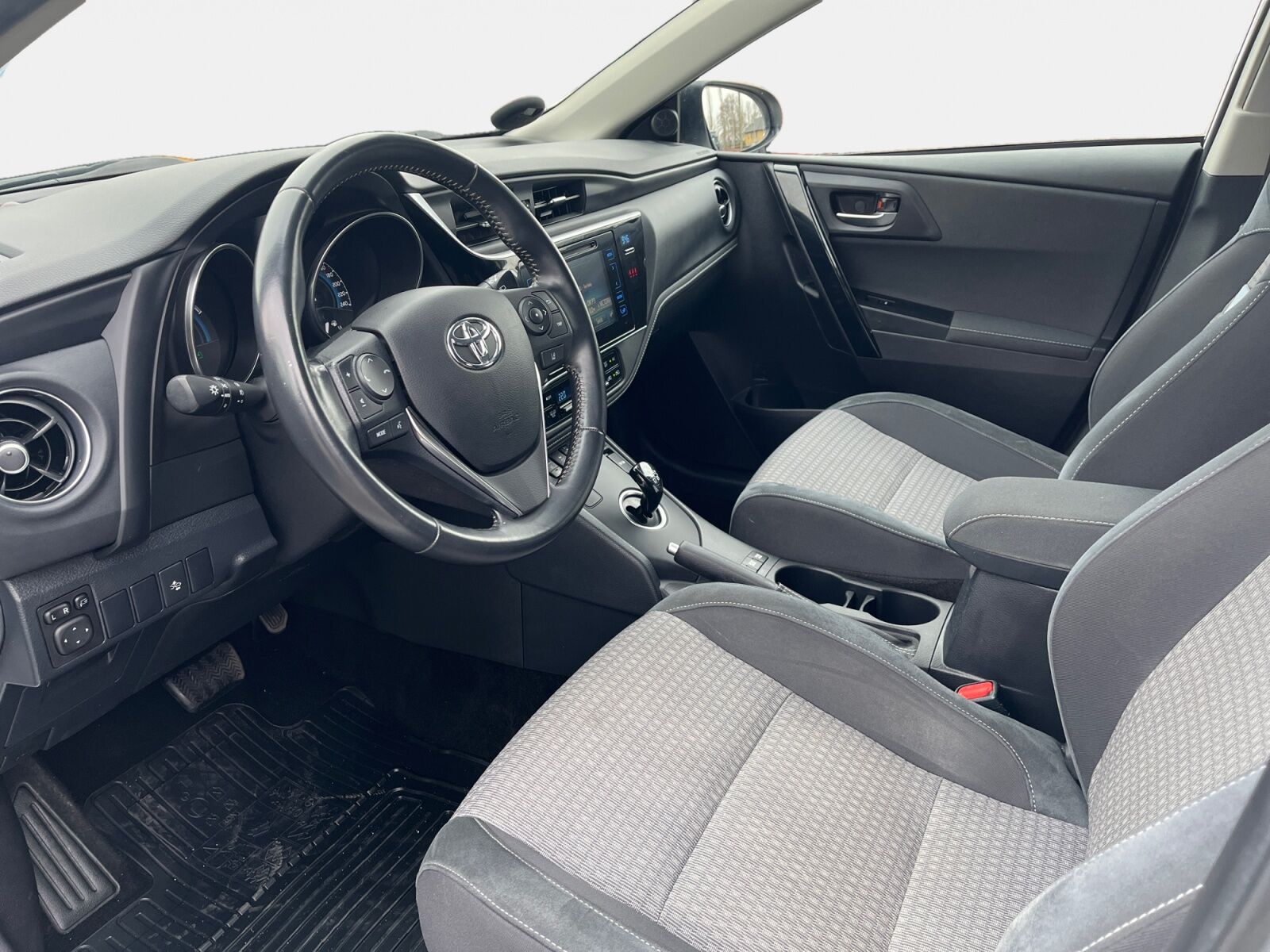 Billede af Toyota Auris Touring Sports 1,8 Hybrid H2 Selected 136HK Stc Aut.