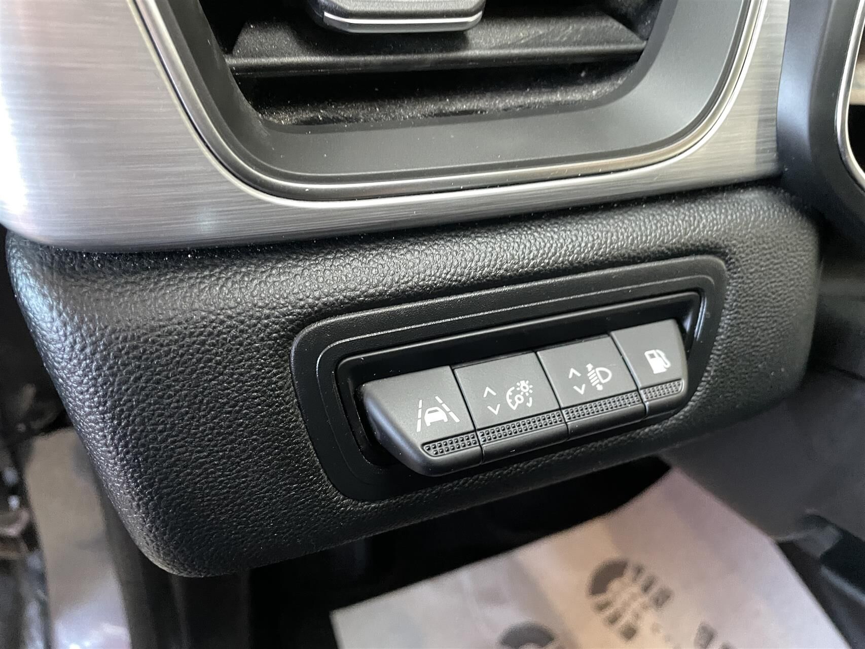 Billede af Renault Captur 1,6 E-TECH  Plugin-hybrid Intens 160HK 5d Aut.