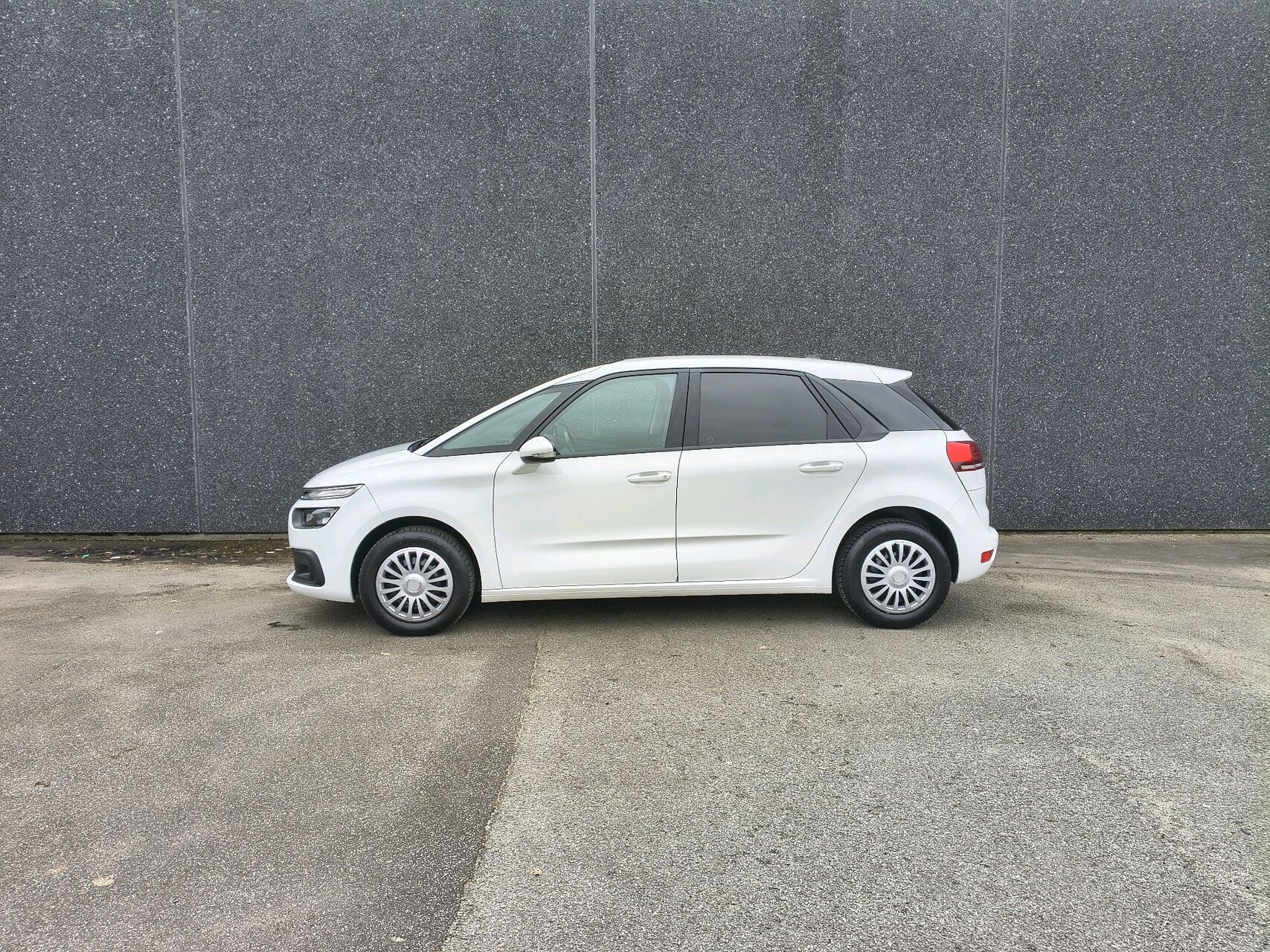 Billede af Citroën C4 SpaceTourer 1,6 Blue HDi Iconic start/stop 120HK