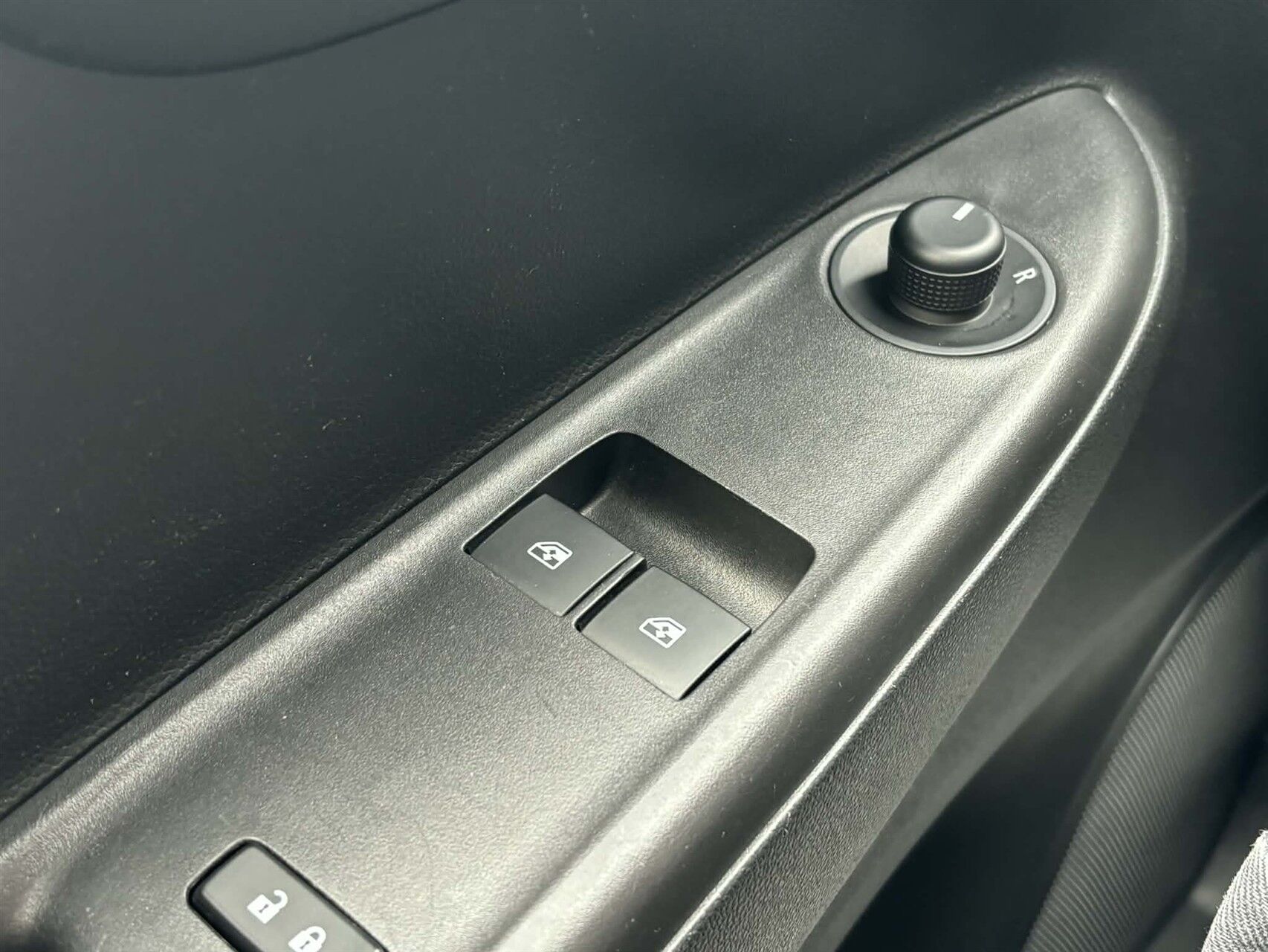 Billede af Opel Karl 1,0 Enjoy Easytronic 75HK 5d Aut.