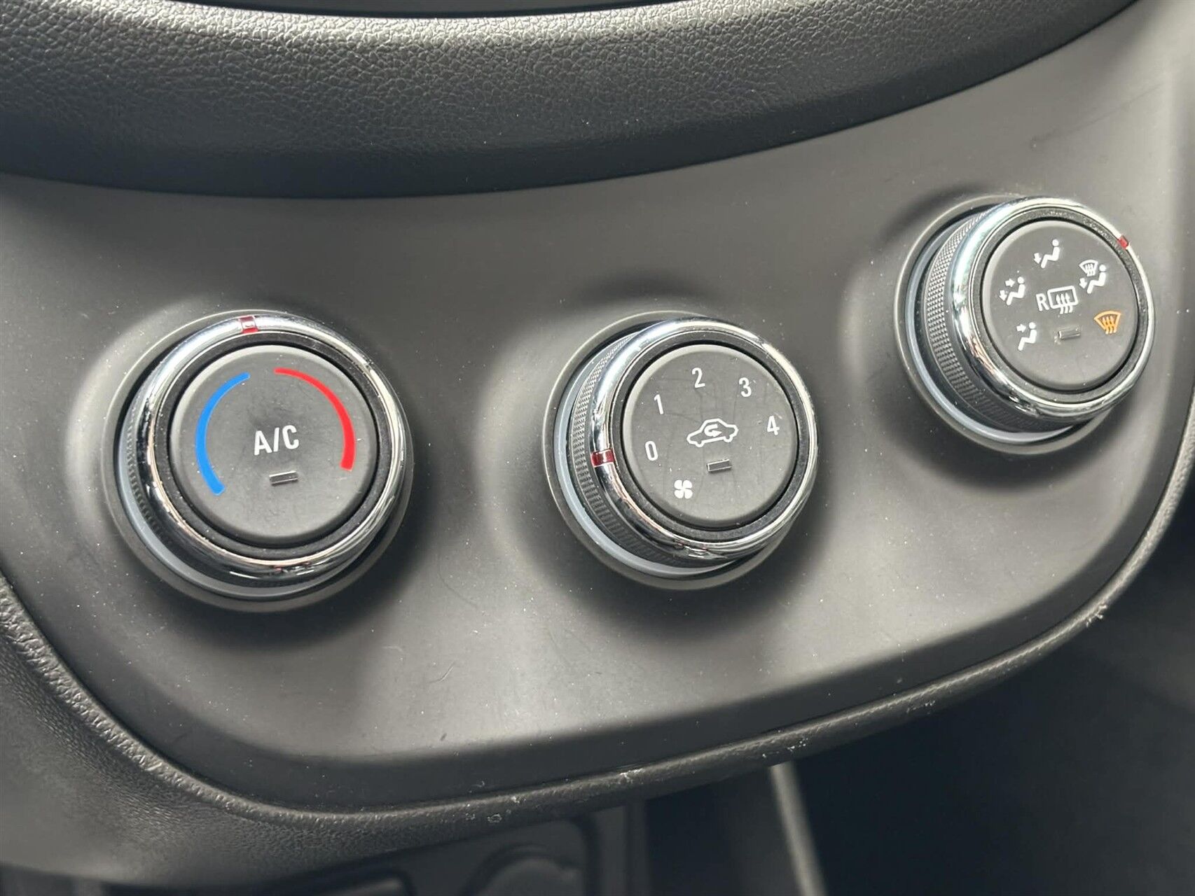 Billede af Opel Karl 1,0 Enjoy Easytronic 75HK 5d Aut.