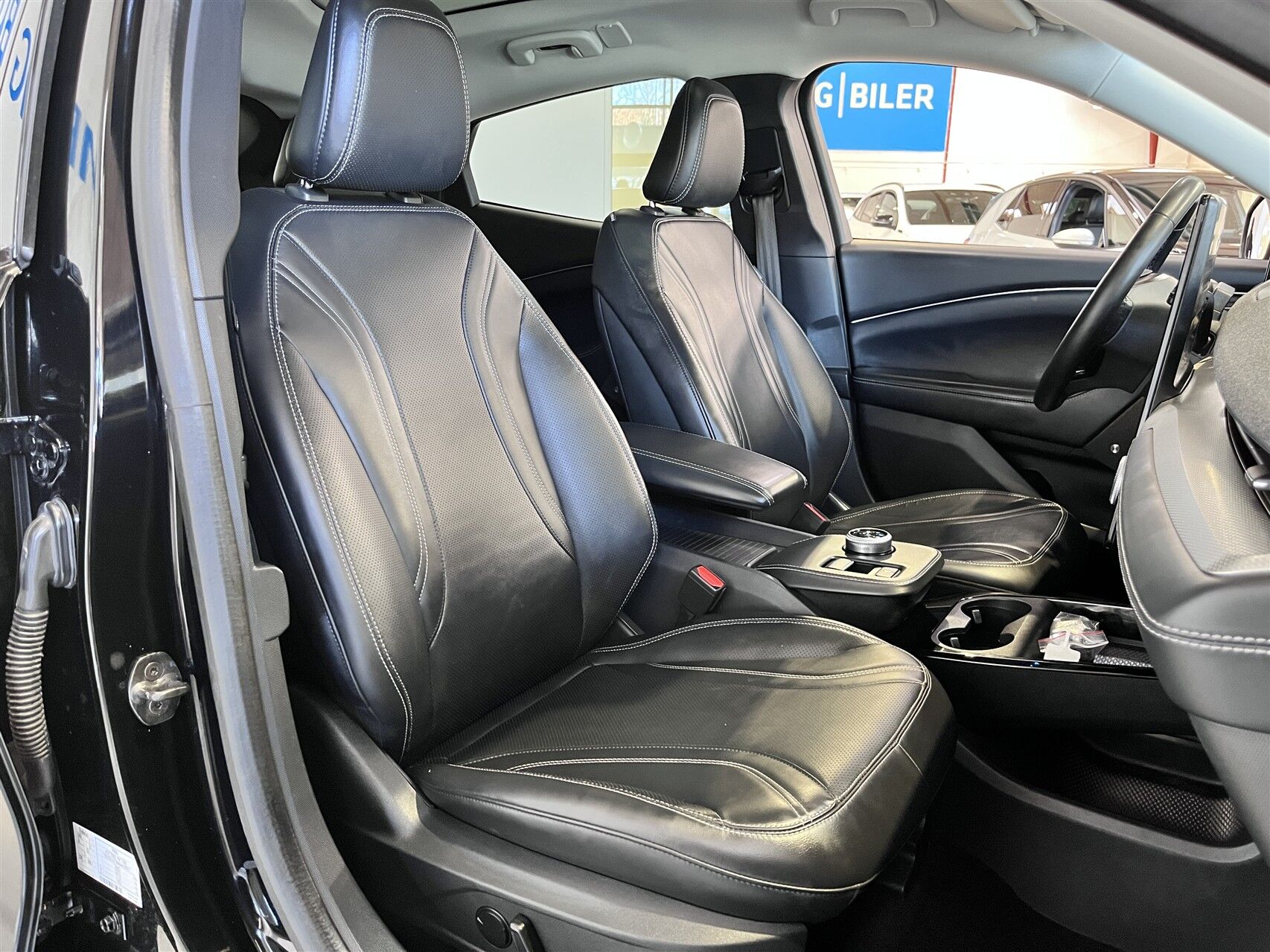 Billede af Ford Mustang Mach-E EL UR Premium 294HK 5d Aut.