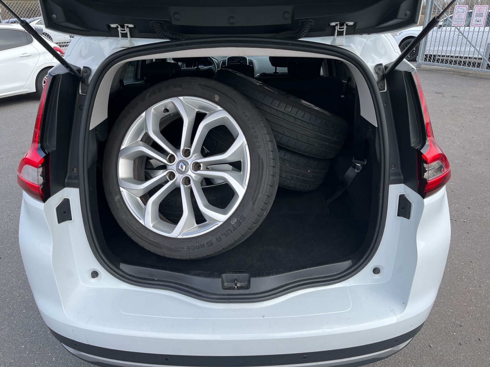 Billede af Renault Grand Scénic 1,2 Energy TCe Zen 130HK 6g