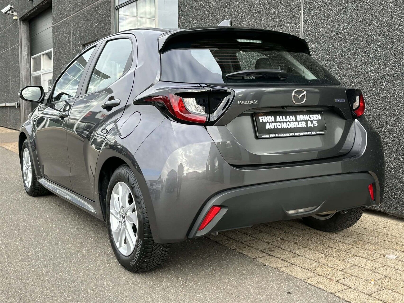 Billede af Mazda 2 1,5 VVT-I  Hybrid Centre-Line CVT 116HK 5d Trinl. Gear