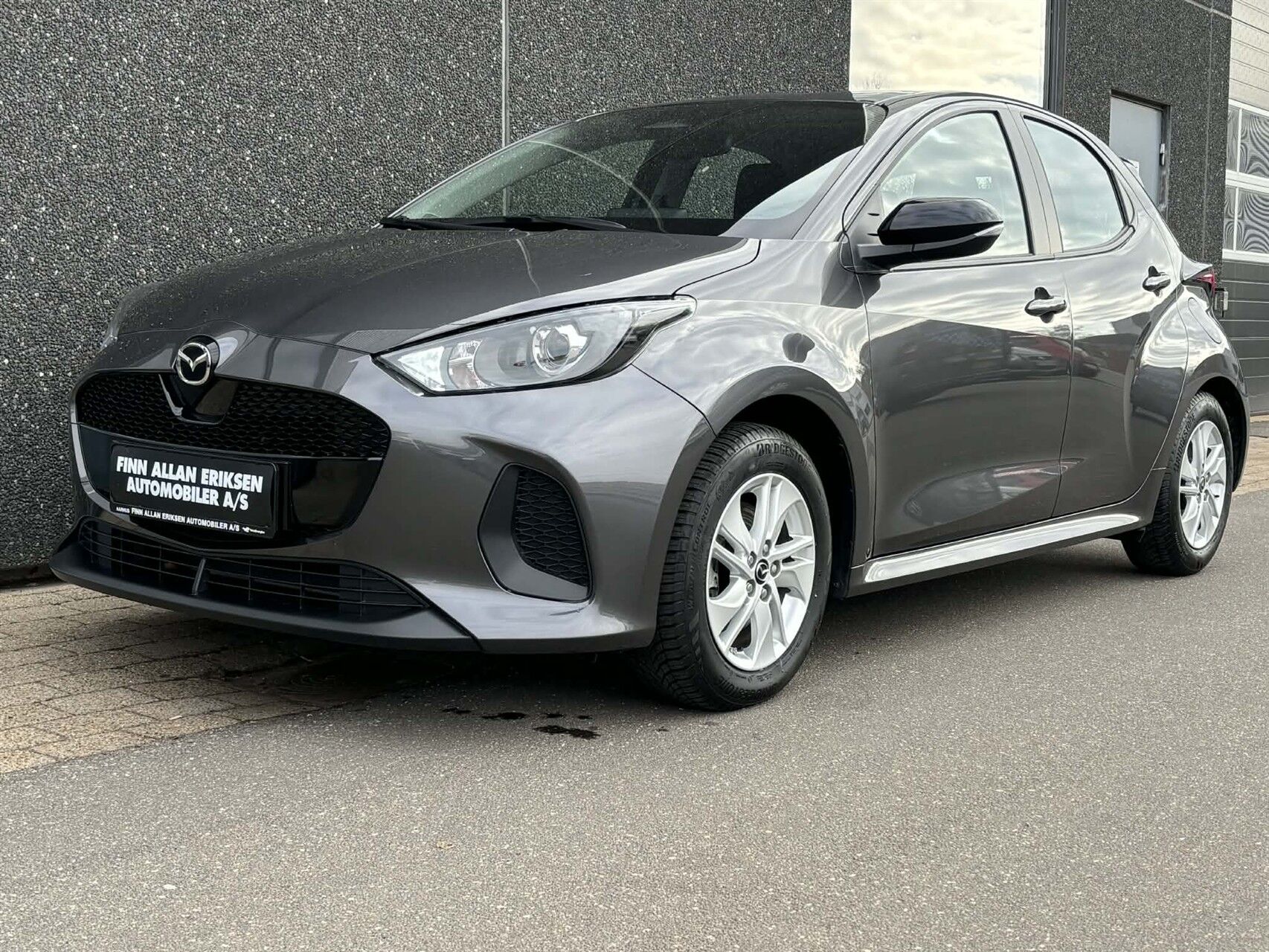 Billede af Mazda 2 1,5 VVT-I  Hybrid Centre-Line CVT 116HK 5d Trinl. Gear