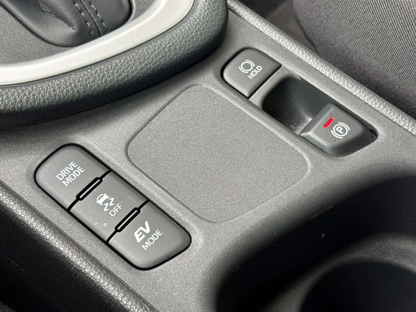 Billede af Mazda 2 1,5 VVT-I  Hybrid Centre-Line CVT 116HK 5d Trinl. Gear