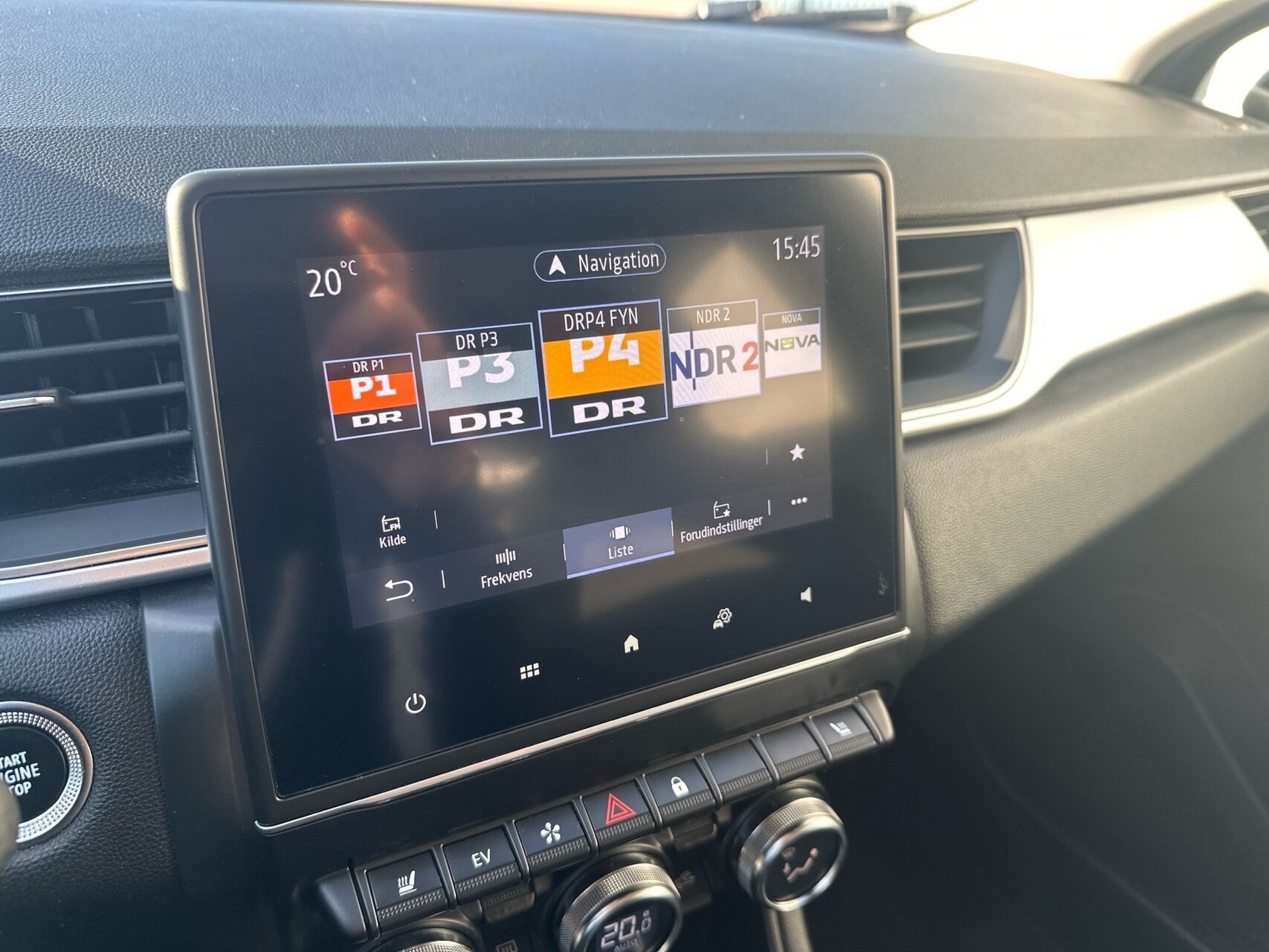 Billede af Renault Captur 1,6 E-TECH  Plugin-hybrid Intens 160HK 5d Aut.