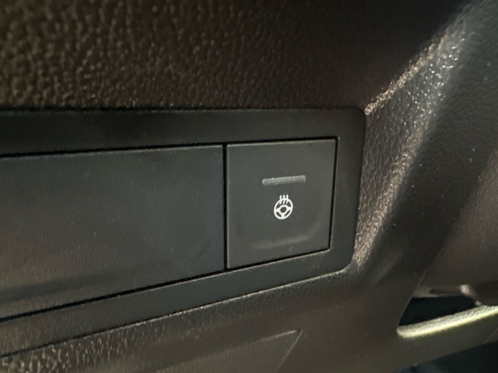 Billede af Renault Captur 1,6 E-TECH  Plugin-hybrid Intens 160HK 5d Aut.