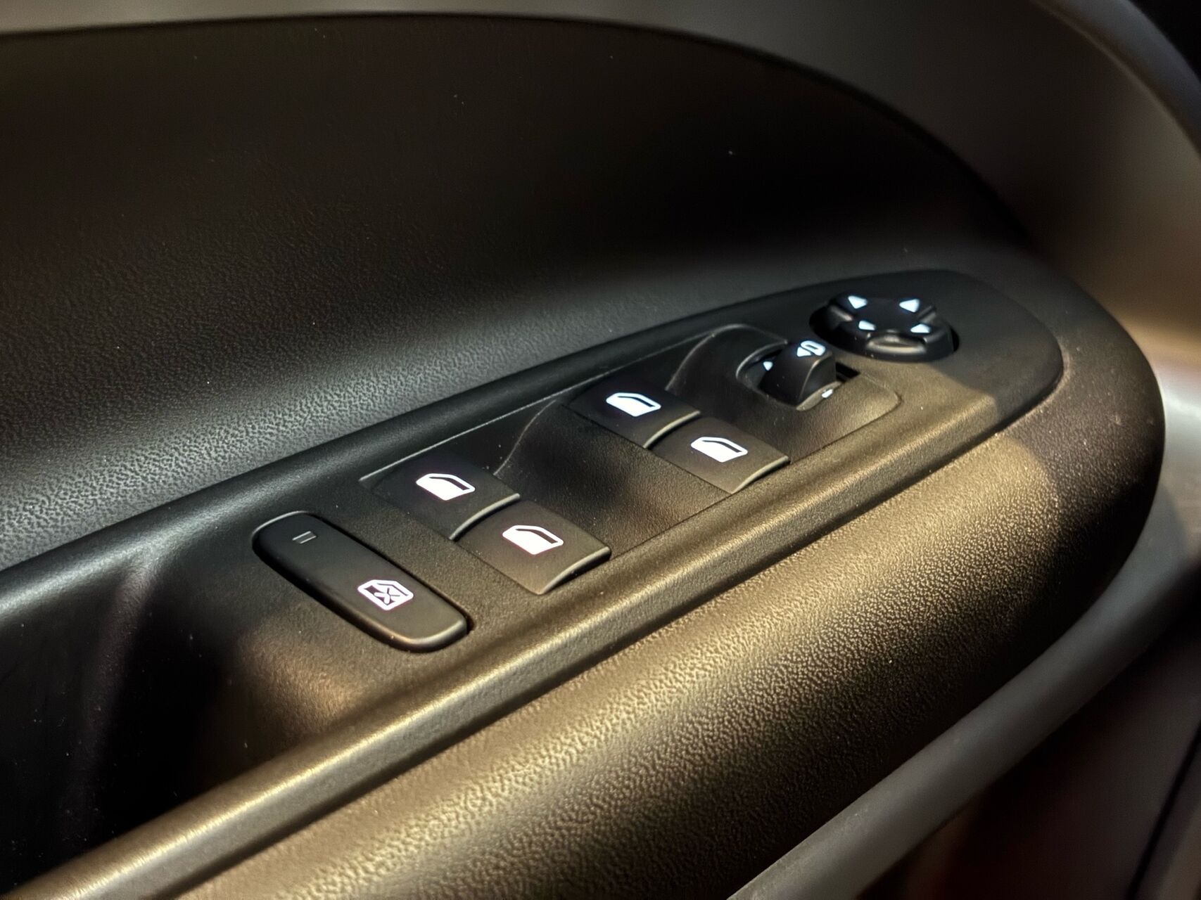 Billede af Jeep Avenger EL Summit 156HK 5d Aut.