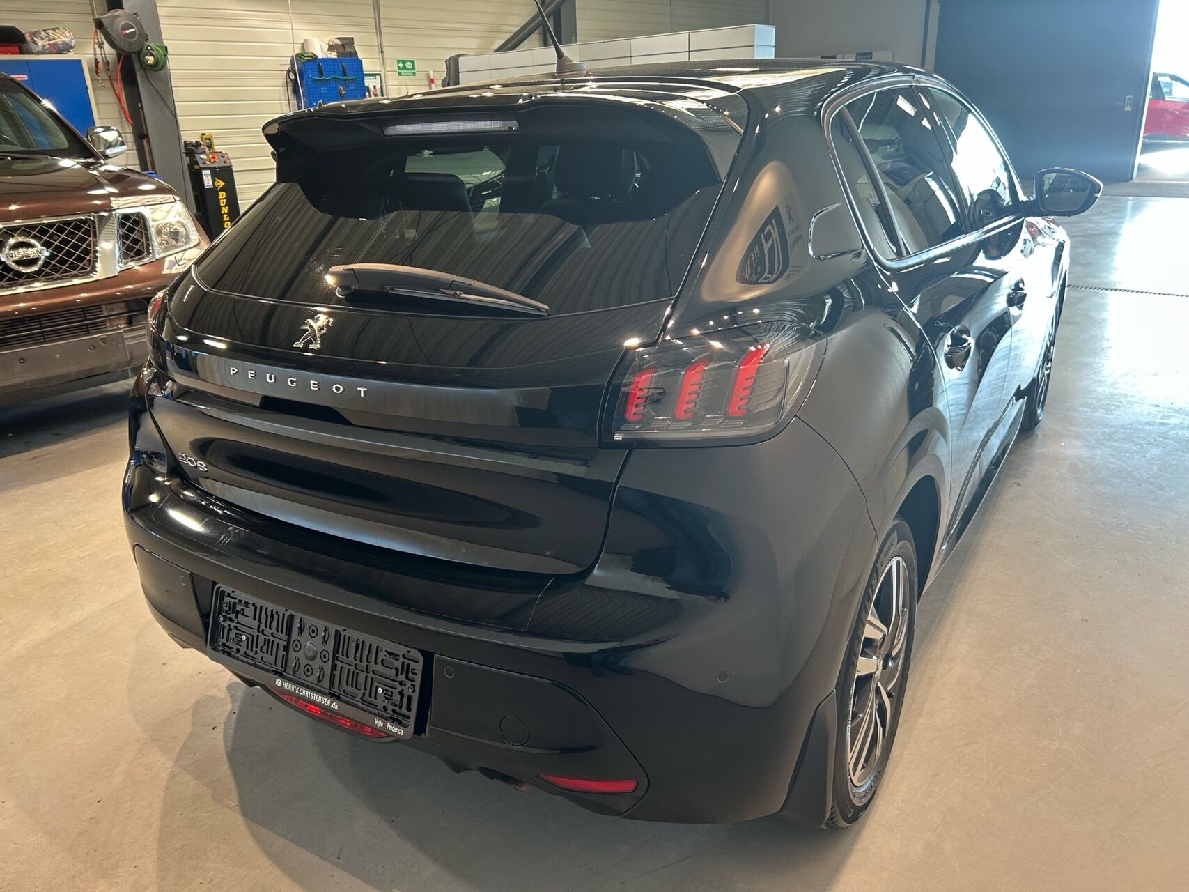 Billede af Peugeot 208 1,2 PureTech Allure EAT8 100HK 5d 8g Aut.