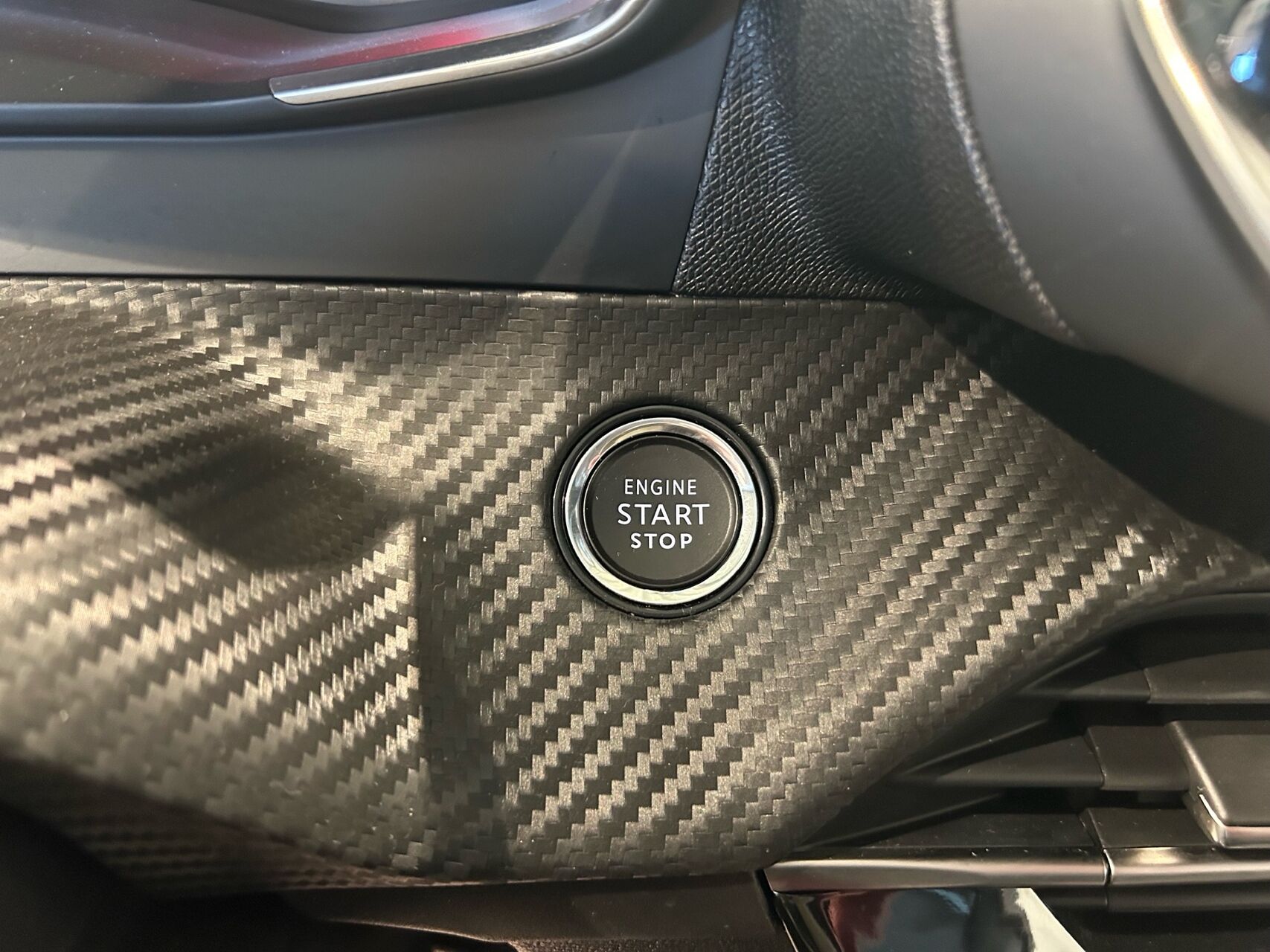 Billede af Peugeot 208 1,2 PureTech Allure EAT8 100HK 5d 8g Aut.