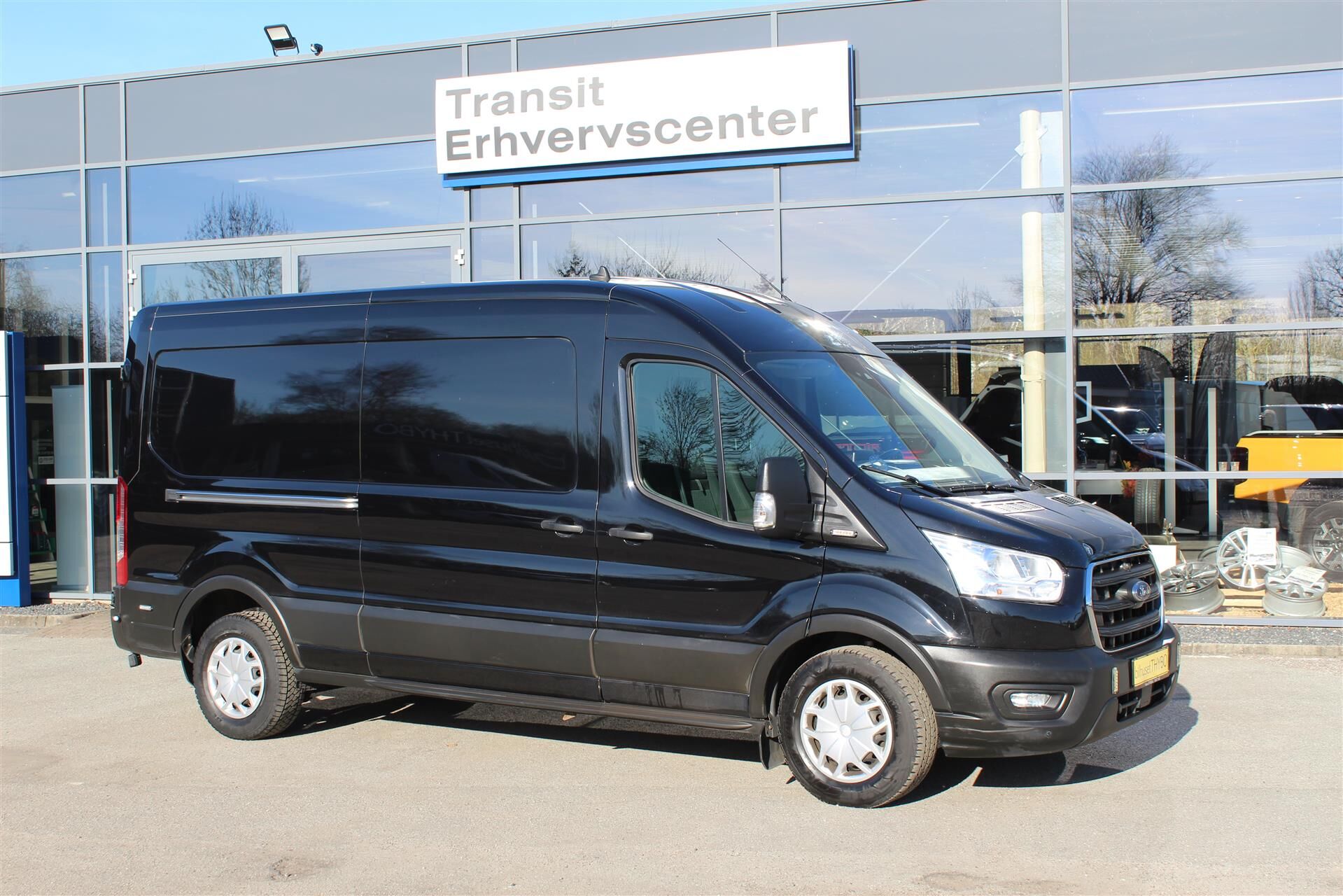Billede af Ford Transit 350 L3H2 2,0 TDCi Trend 185HK Van 6g Aut.