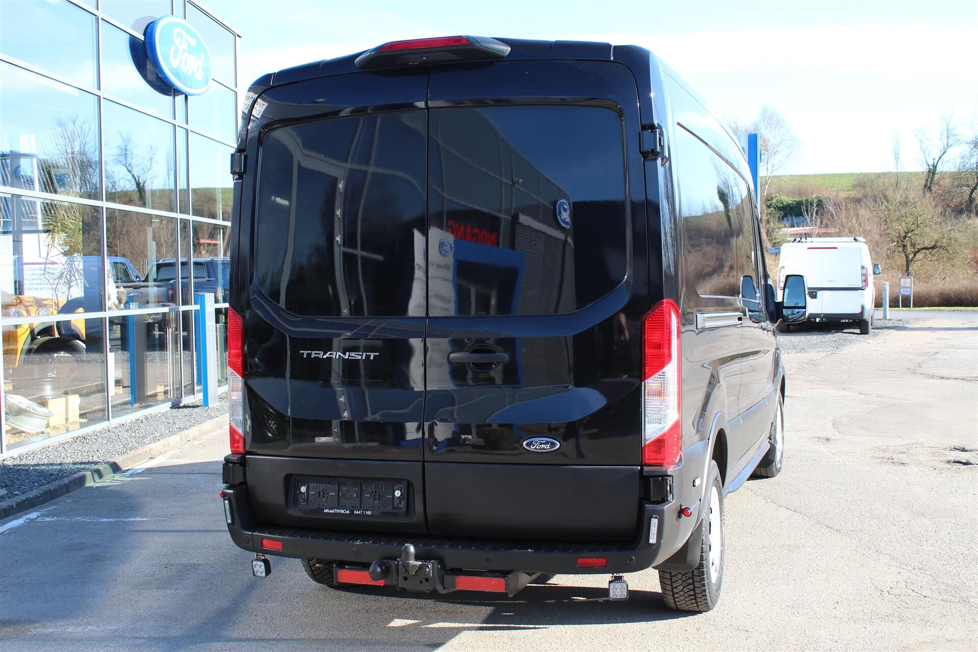 Billede af Ford Transit 350 L3H2 2,0 TDCi Trend 185HK Van 6g Aut.